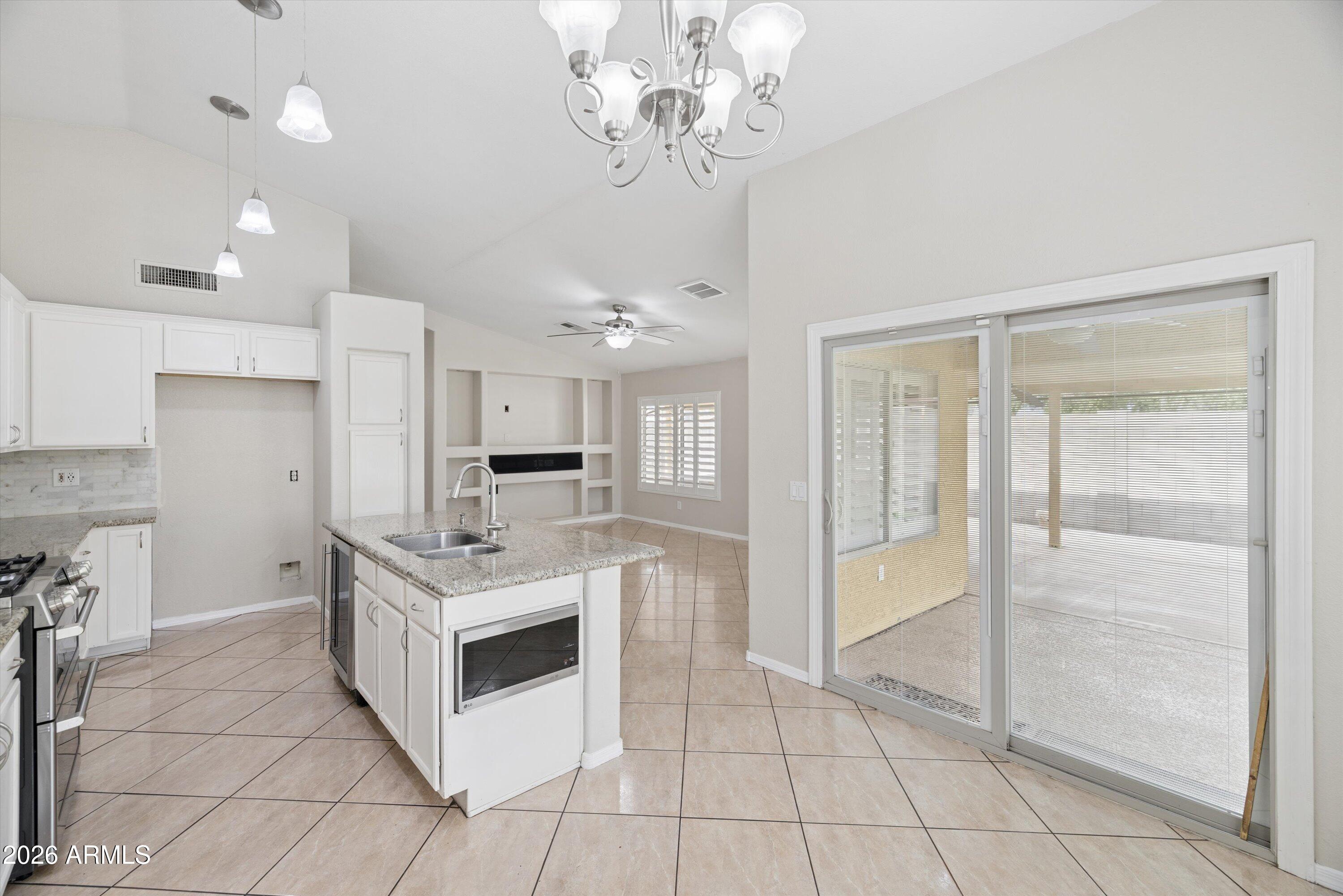 CAMPBELL COURT - Residential