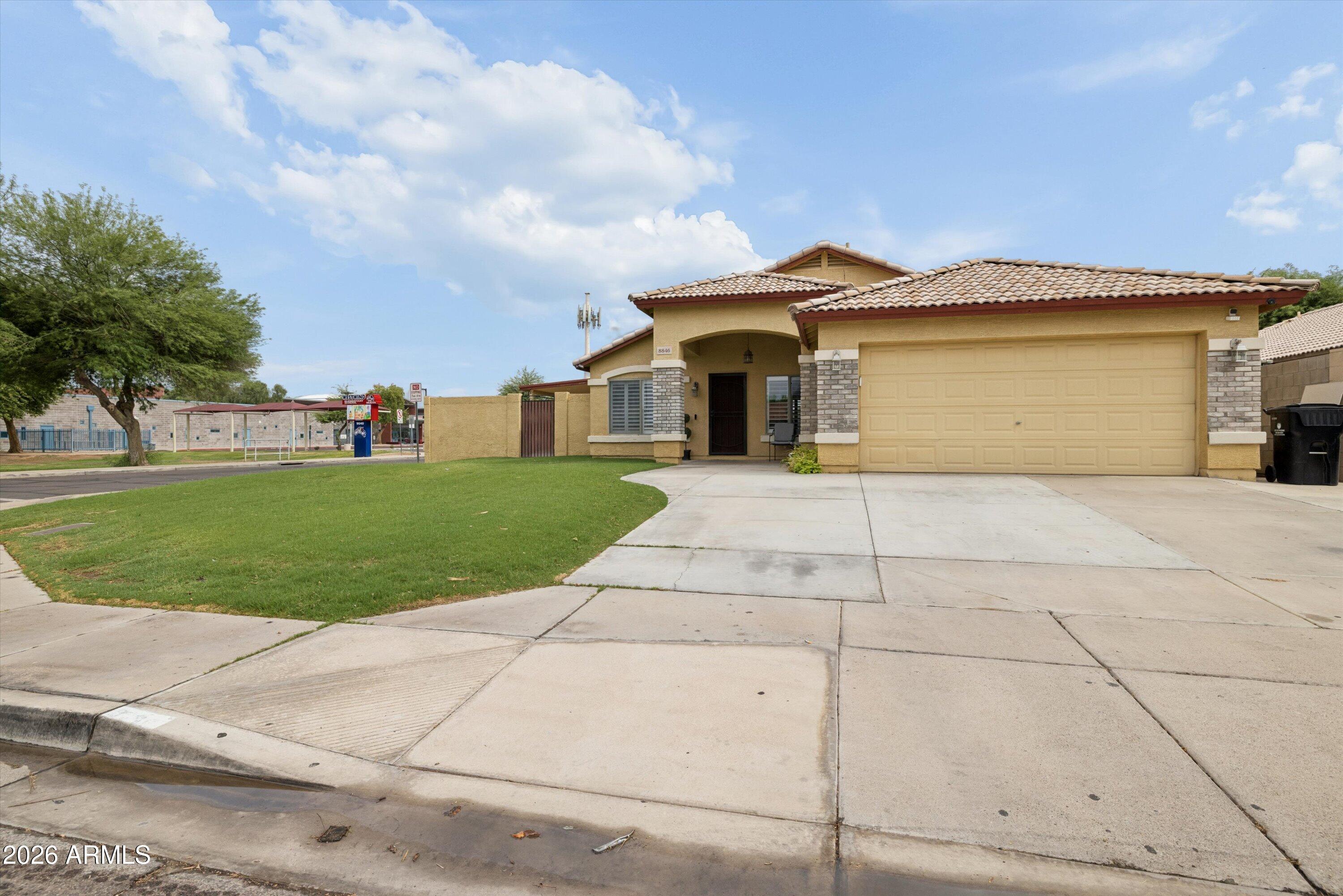 CAMPBELL COURT - Residential
