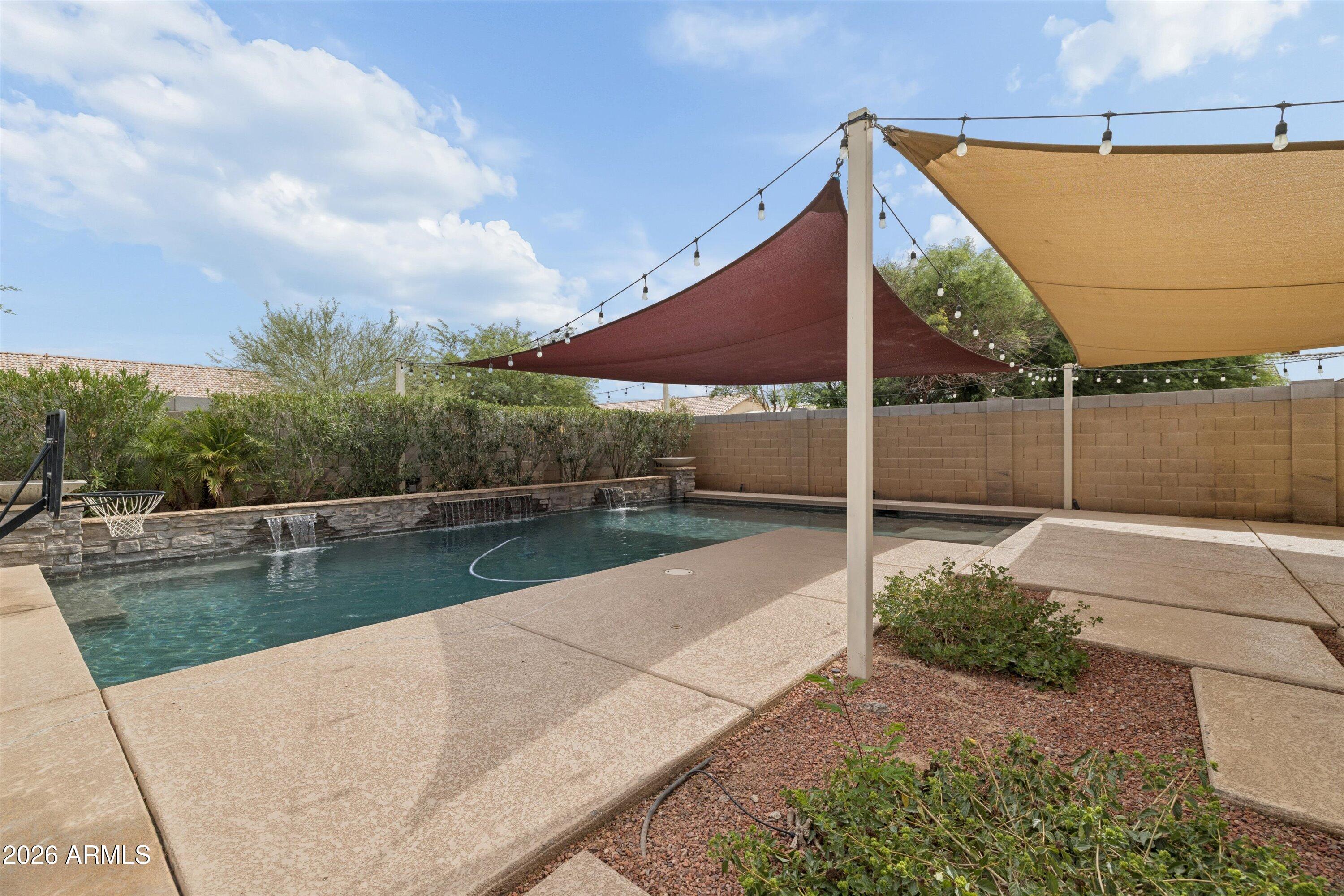 CAMPBELL COURT - Residential