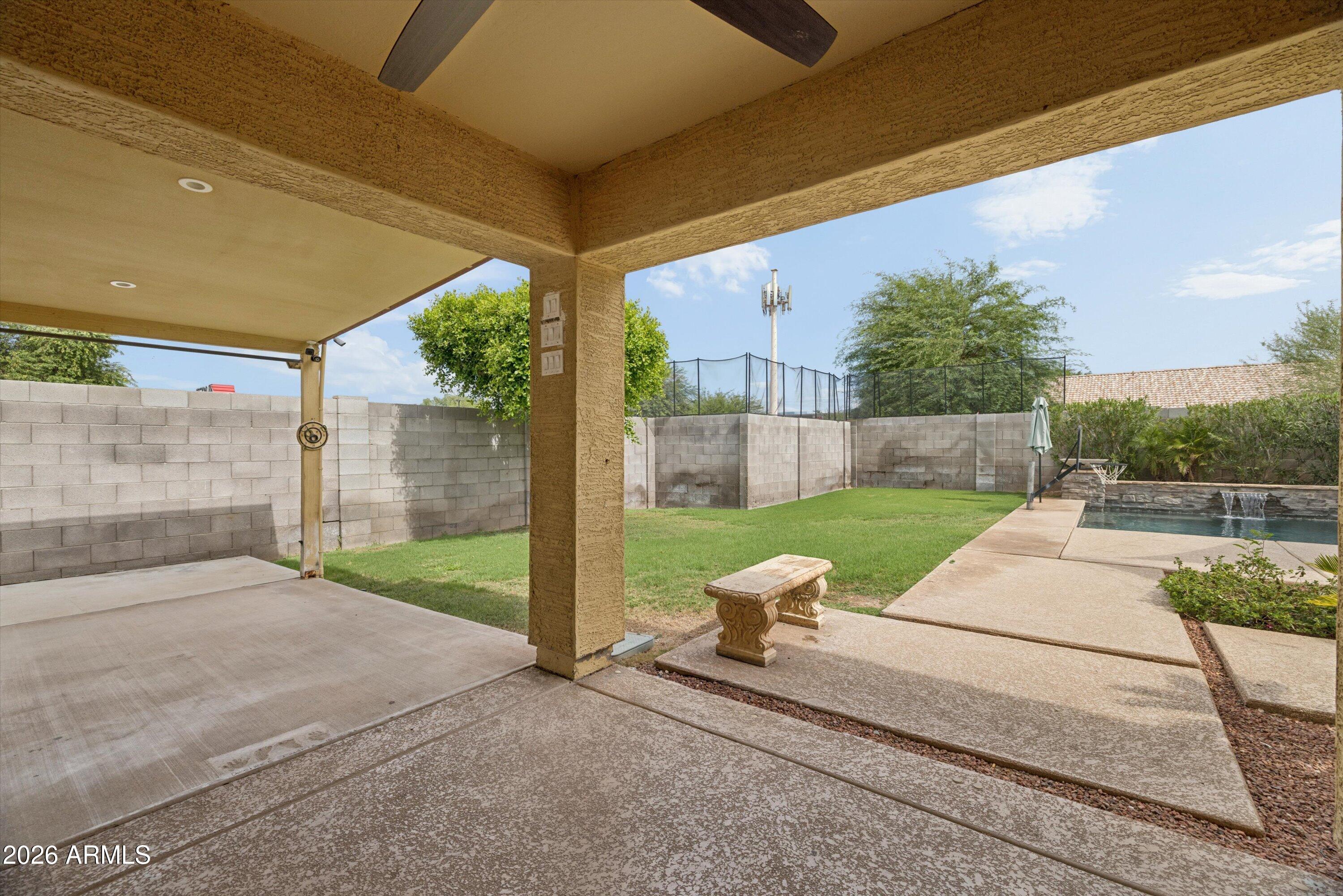 CAMPBELL COURT - Residential