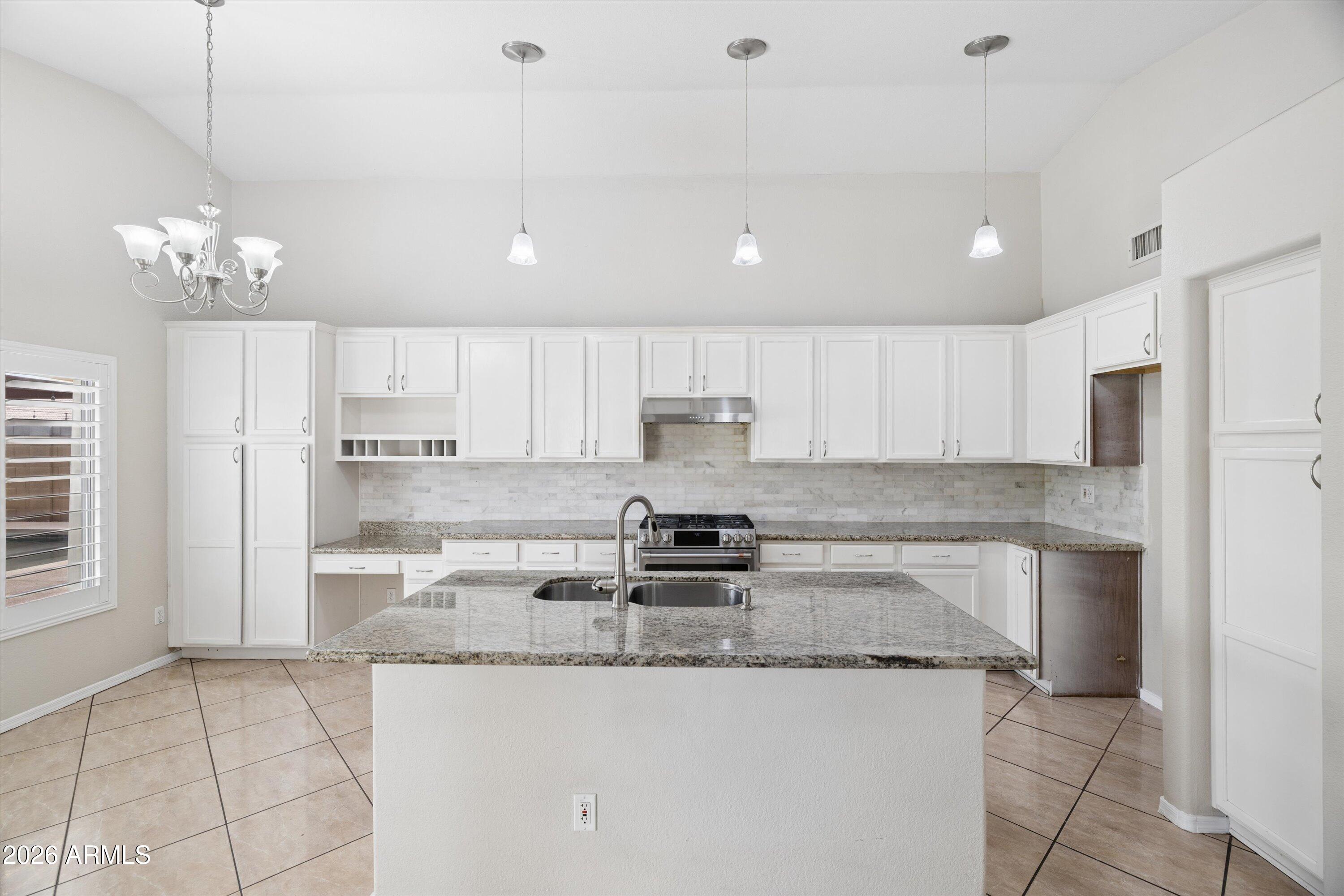 CAMPBELL COURT - Residential