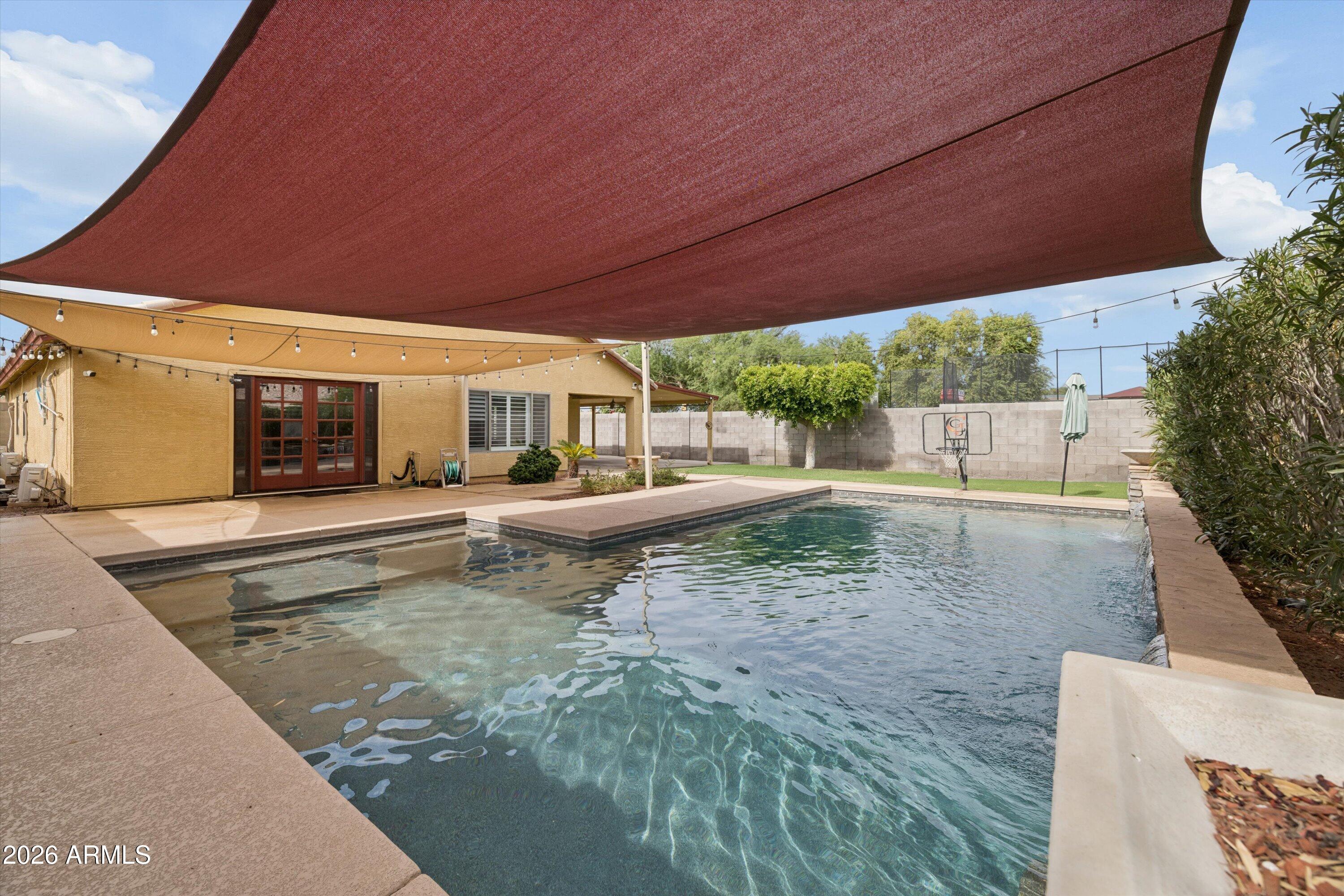 CAMPBELL COURT - Residential
