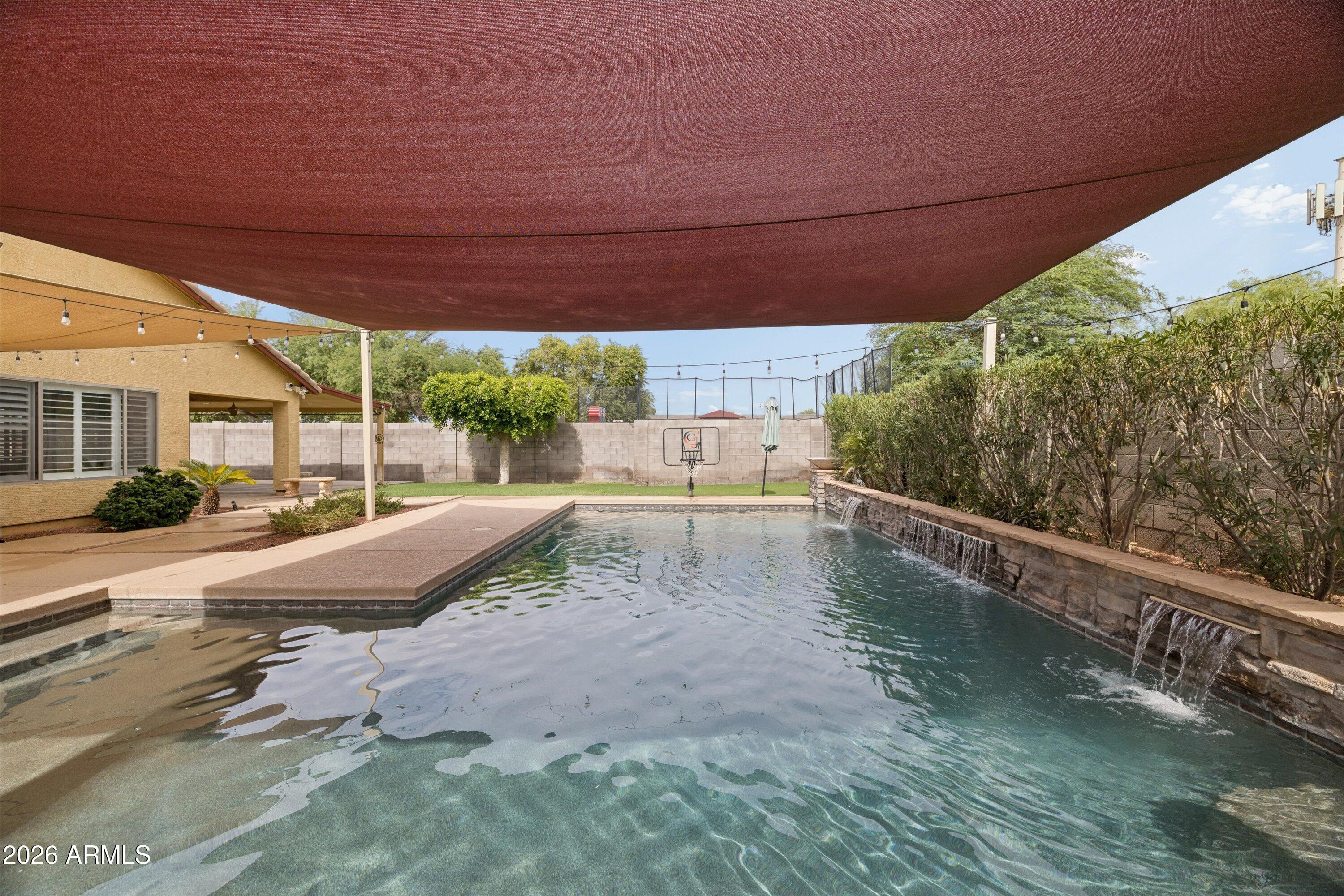 CAMPBELL COURT - Residential