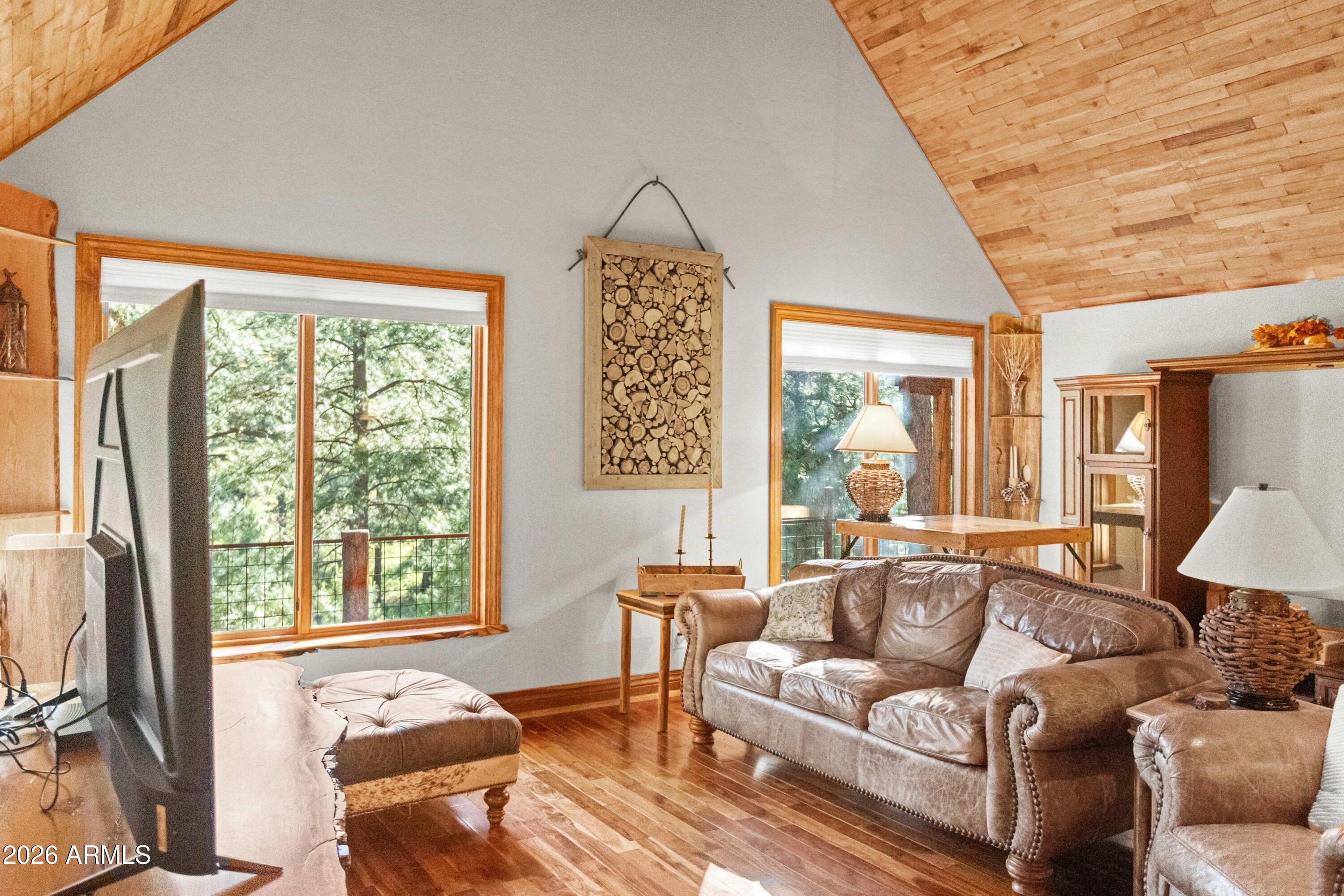 FOREST LAKES ESTATES 7 - Residential
