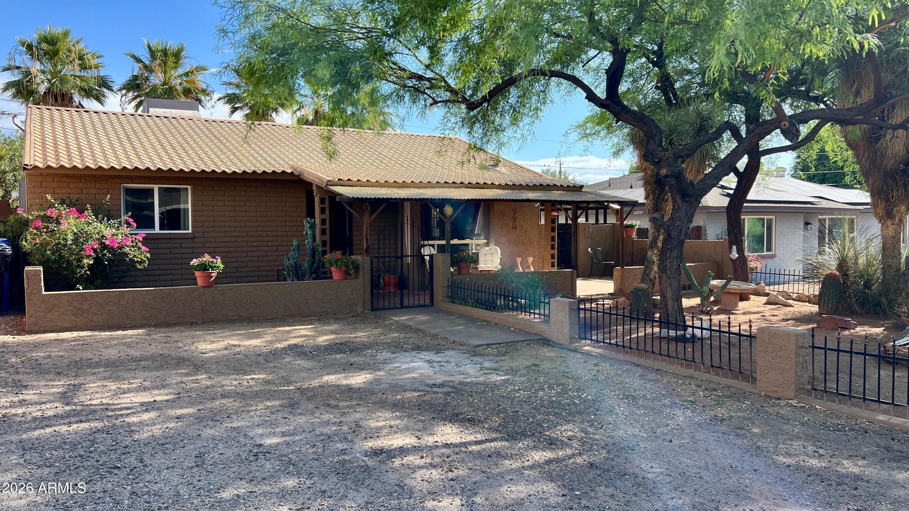 CACTUS HEIGHTS - Residential