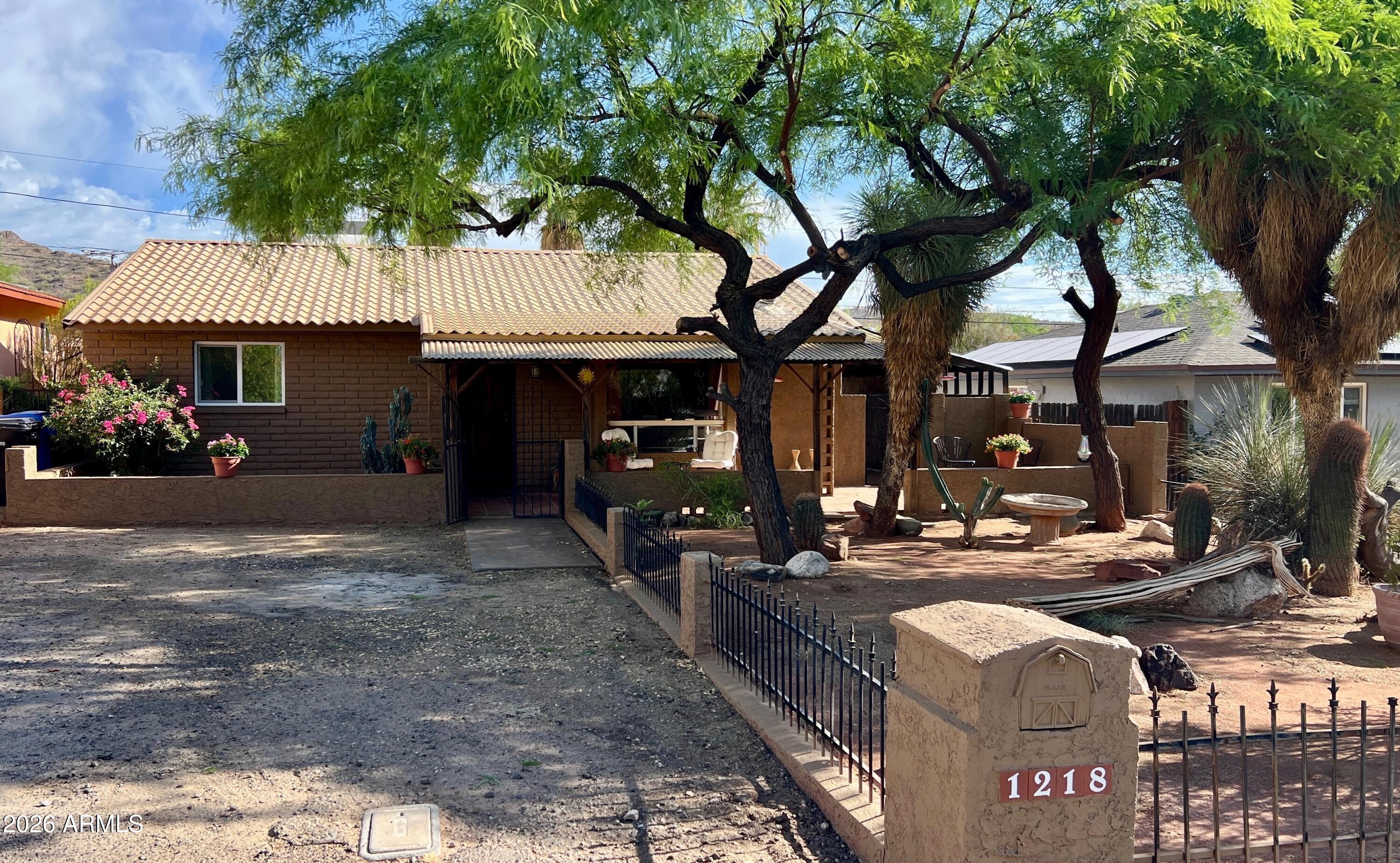 CACTUS HEIGHTS - Residential