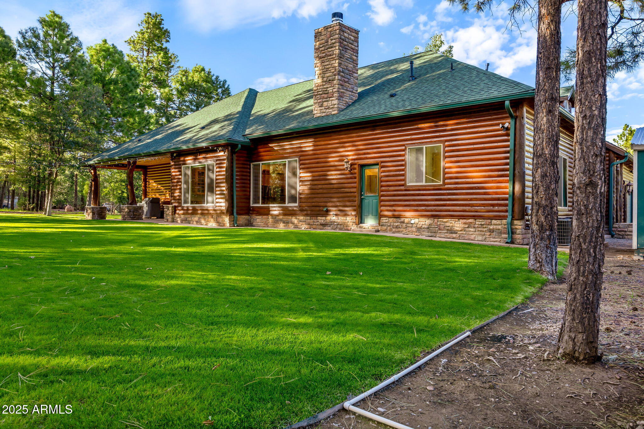 LAKESIDE TOWNSITE - Residential