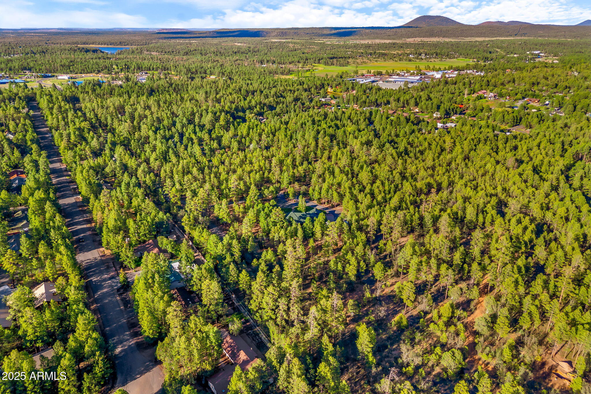 LAKESIDE TOWNSITE - Residential