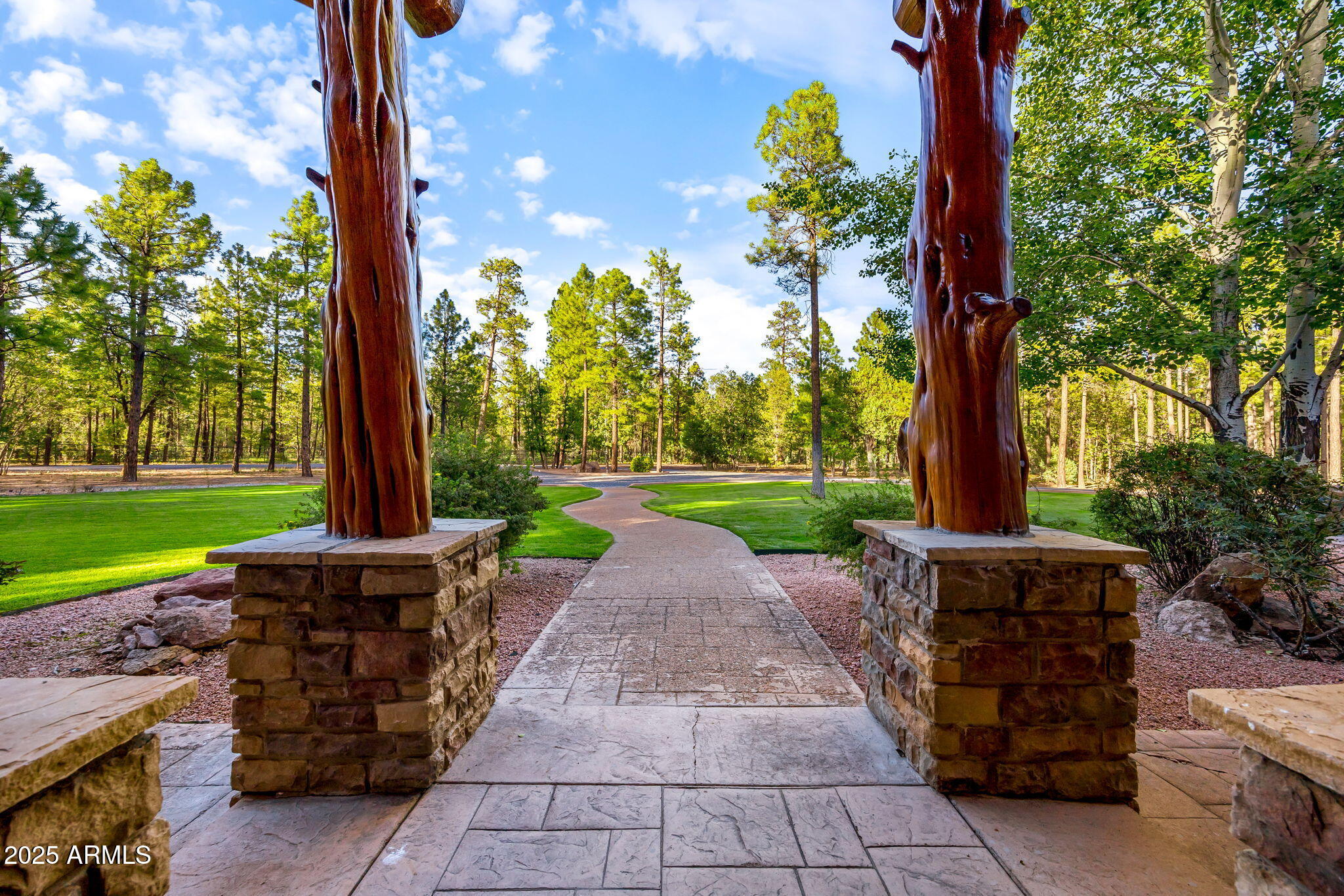 LAKESIDE TOWNSITE - Residential