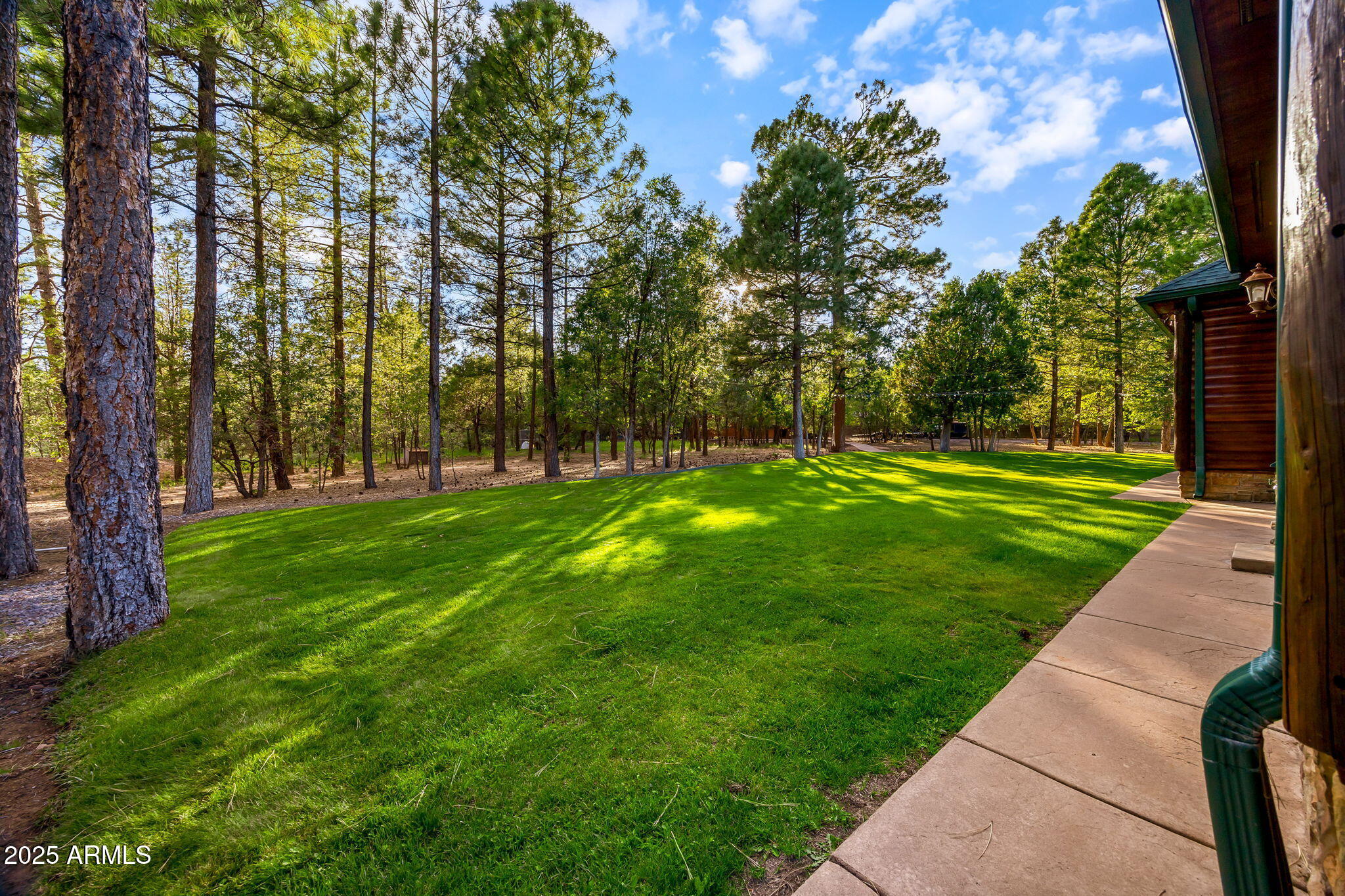 LAKESIDE TOWNSITE - Residential