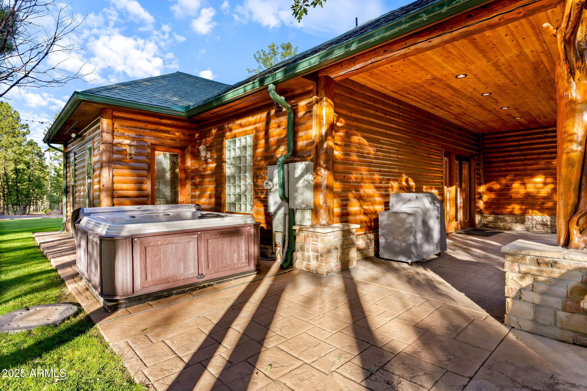 LAKESIDE TOWNSITE - Residential