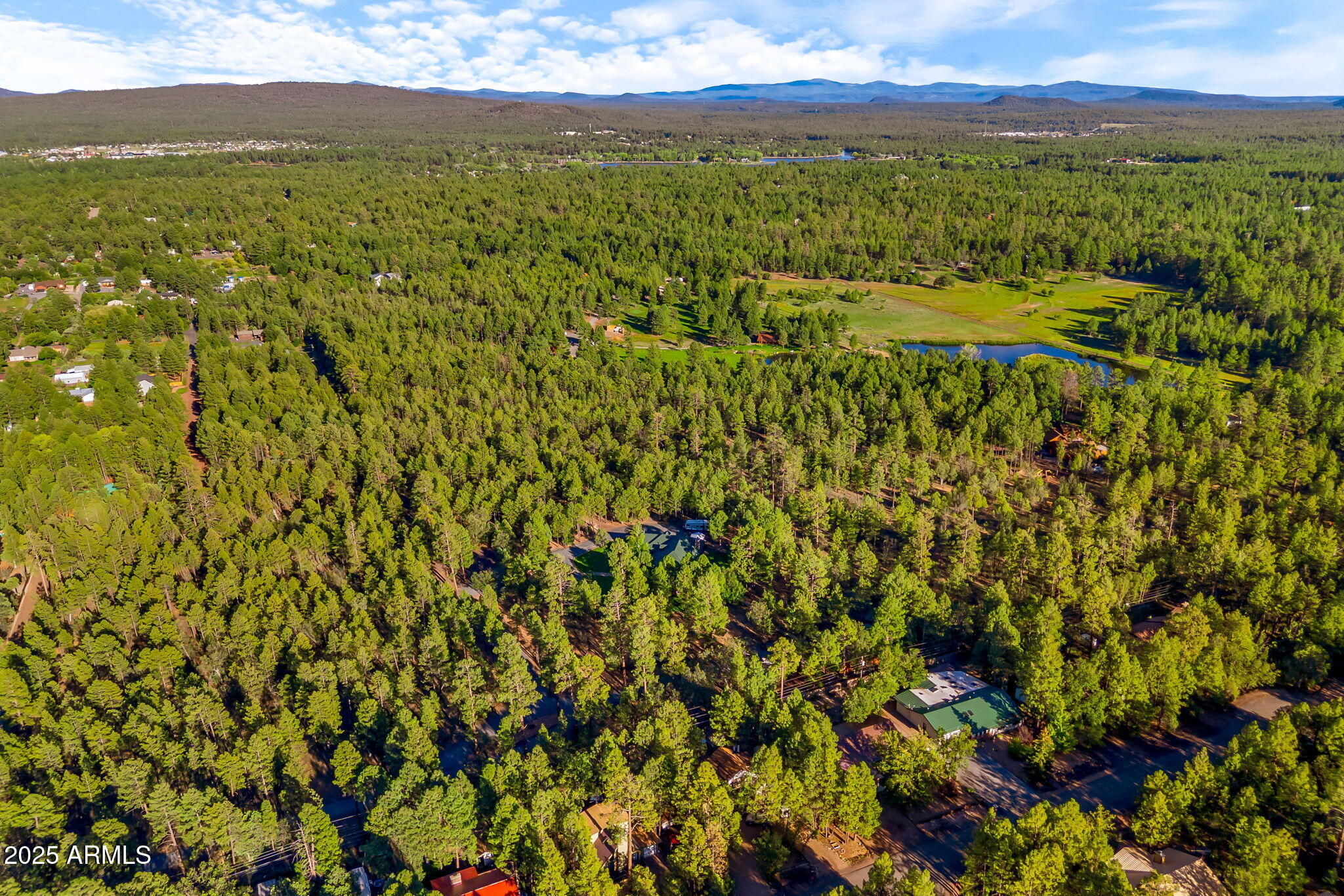 LAKESIDE TOWNSITE - Residential