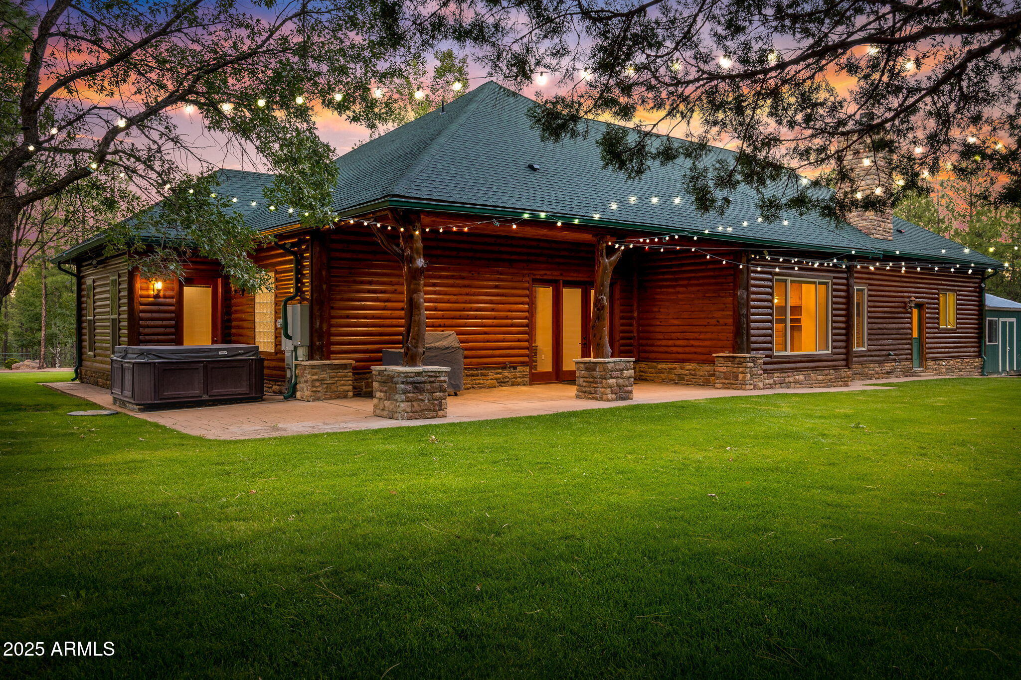 LAKESIDE TOWNSITE - Residential