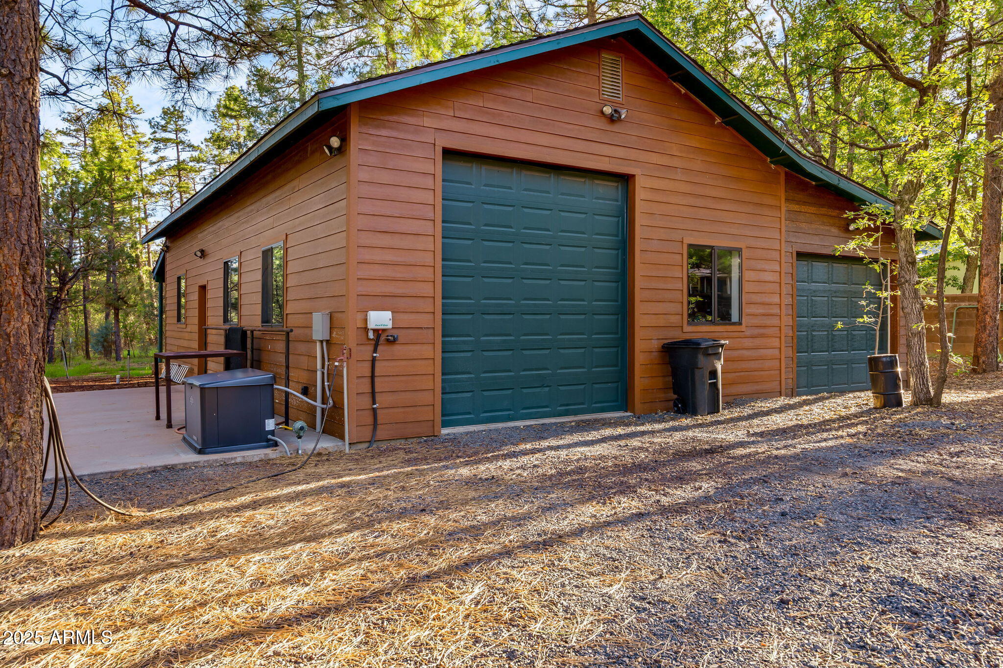 LAKESIDE TOWNSITE - Residential