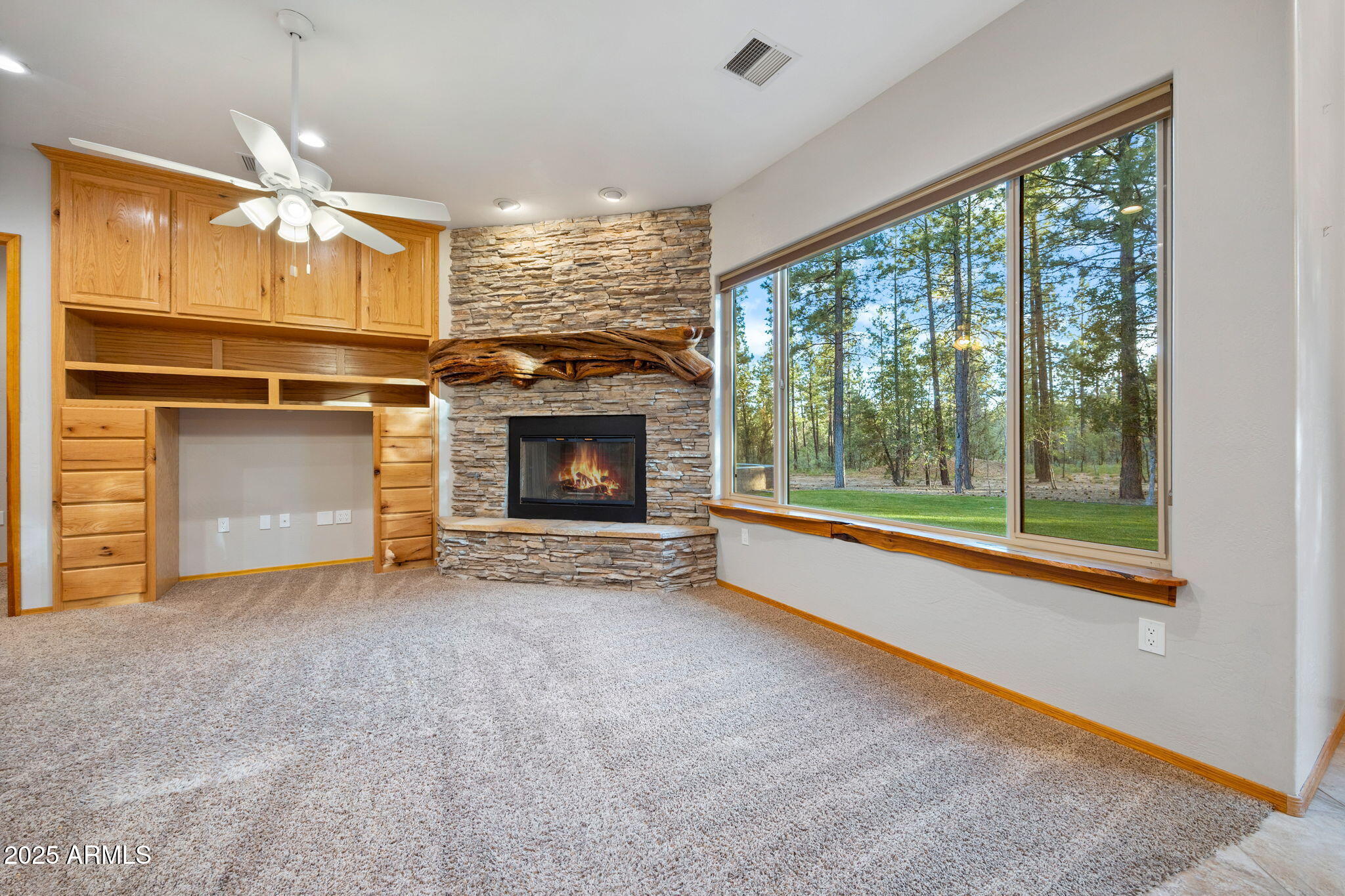 LAKESIDE TOWNSITE - Residential