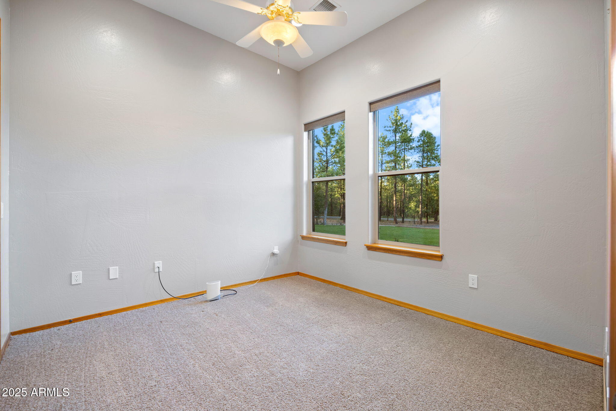 LAKESIDE TOWNSITE - Residential