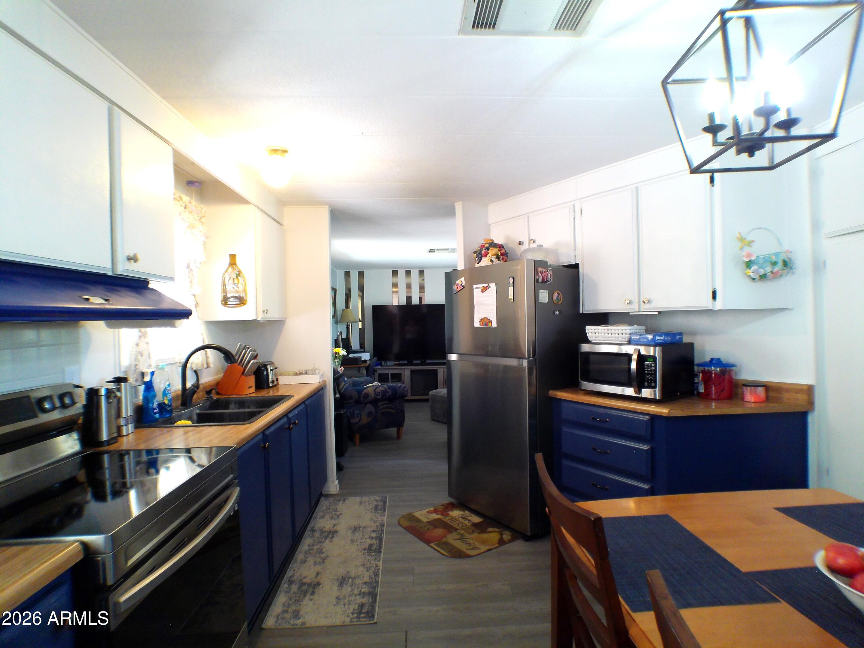 QUEEN VALLEY ESTATES UNIT THREE - Residential