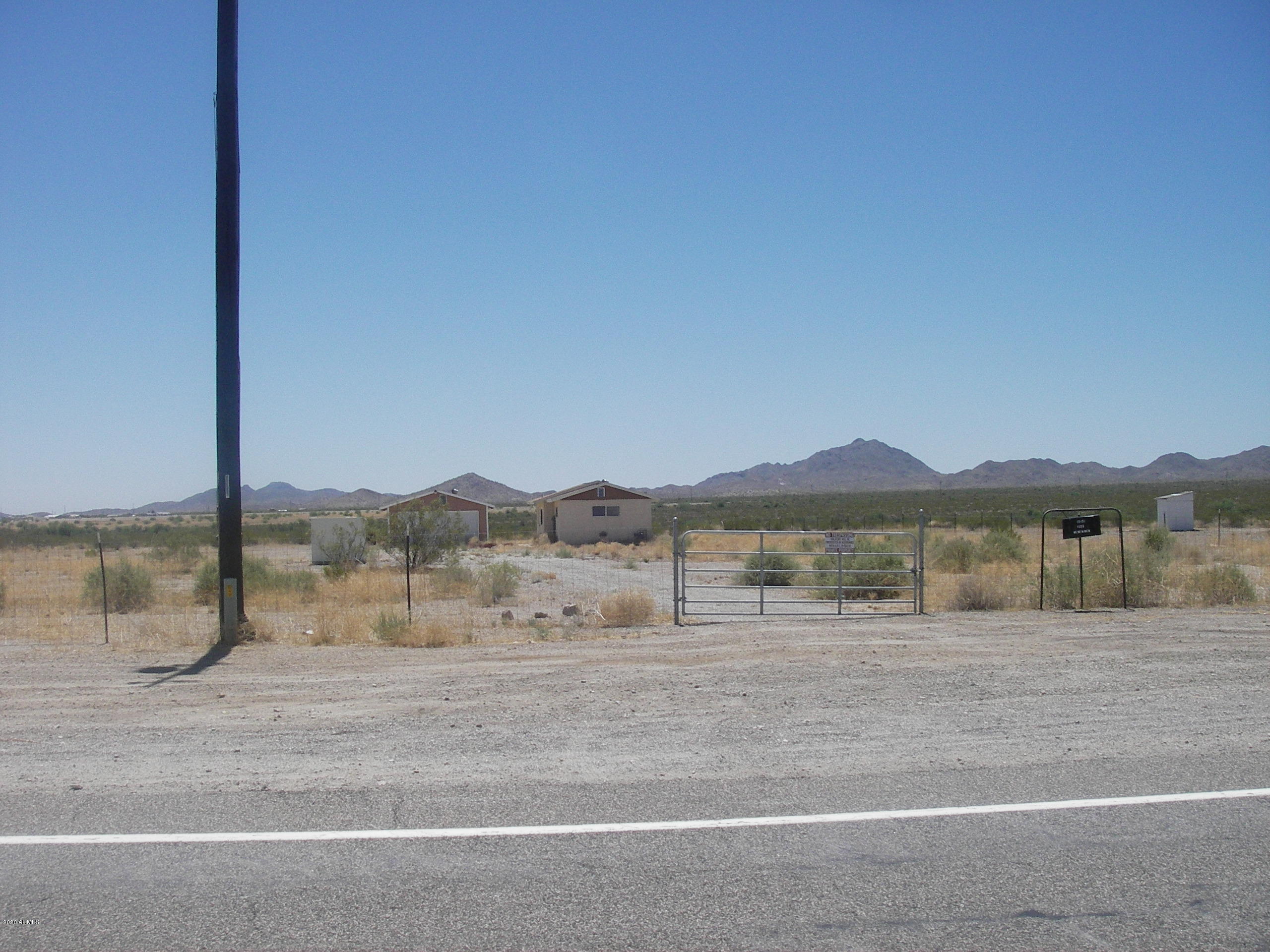 SALOME HIGHWAY 60 SUNLAND ESTATE 250 ACRES - Land