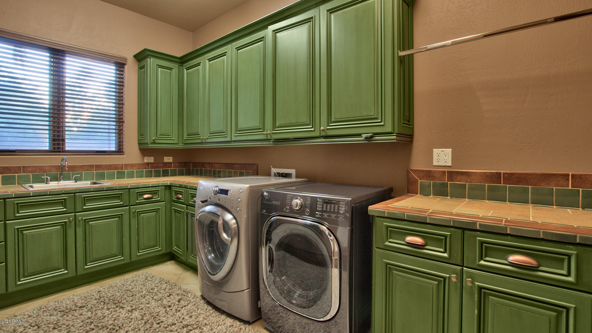 GARY ESTATES - Residential