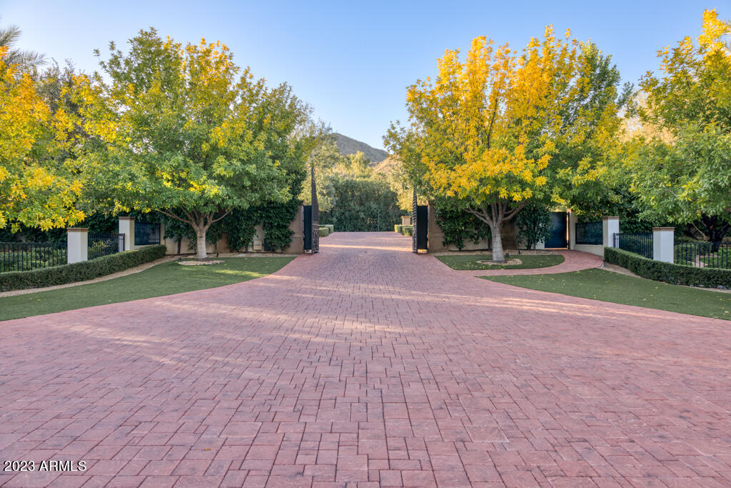 Mummy Mountain Estates - Residential