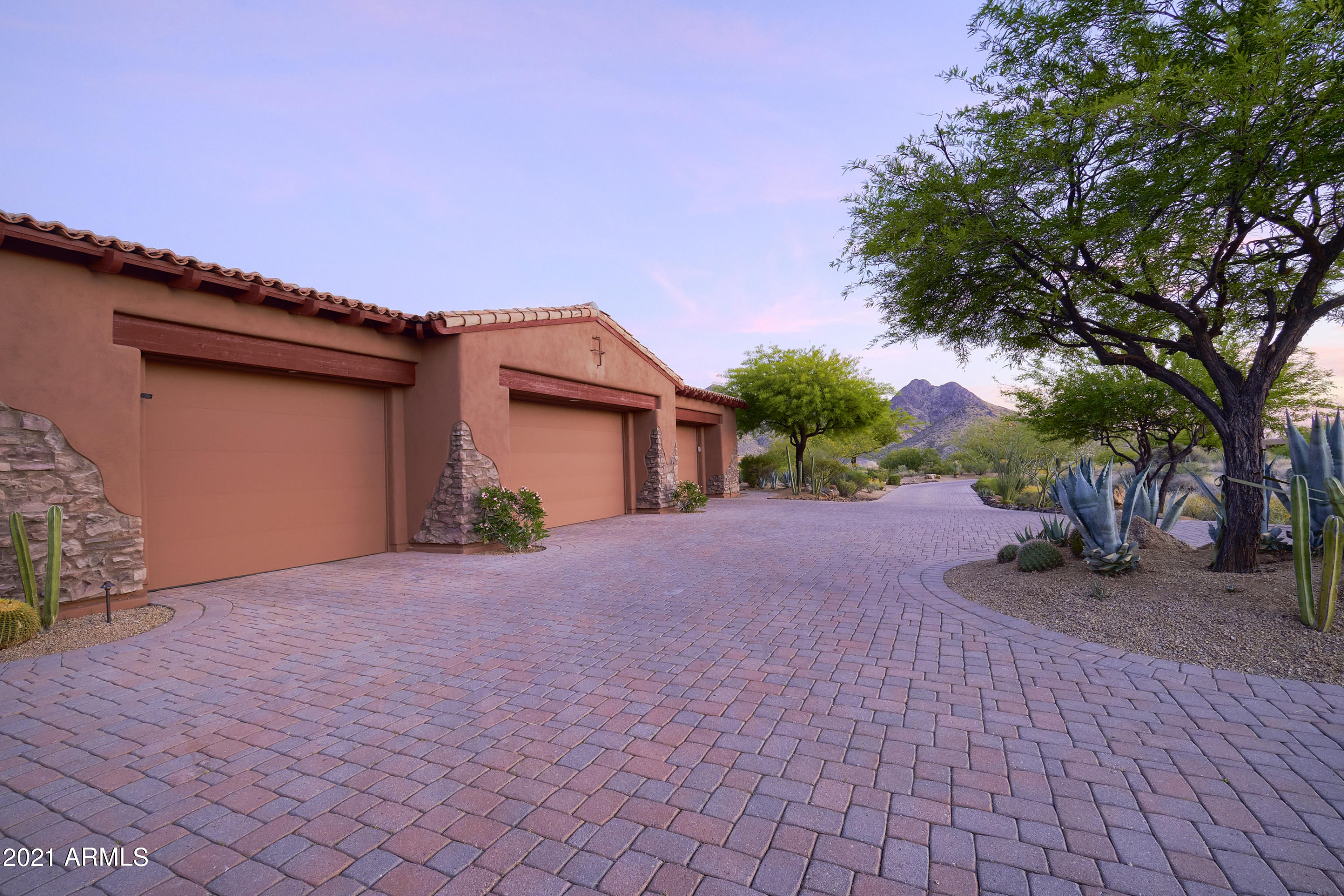 SONORAN CREST - Residential
