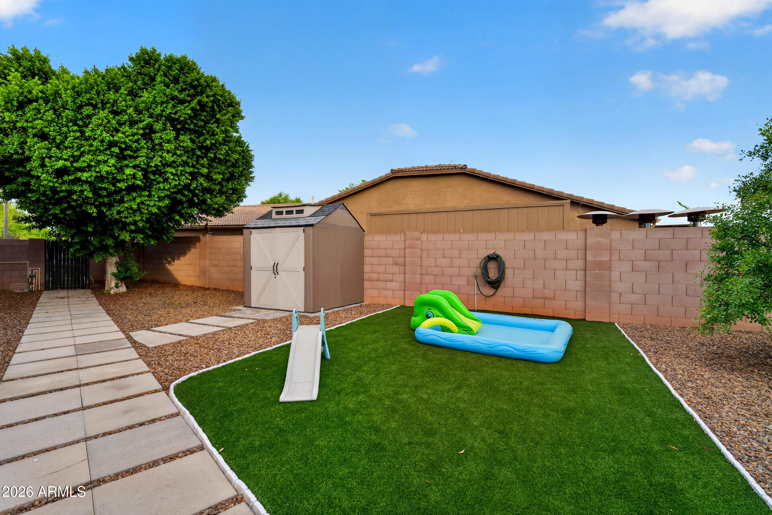 GATEWAY RANCH - Residential