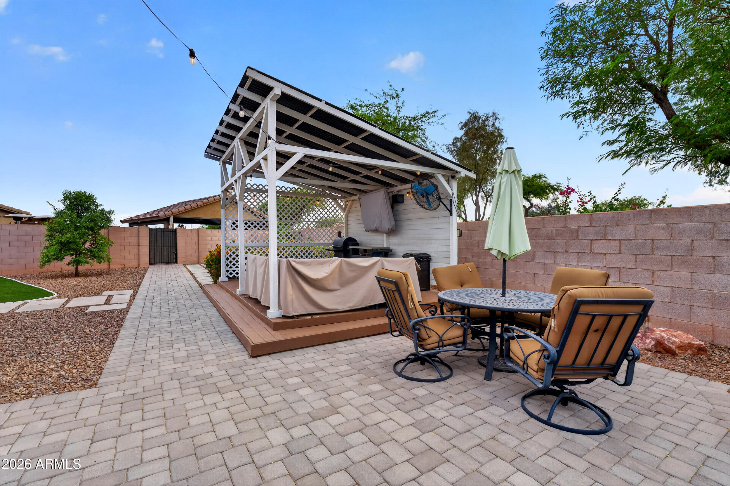 GATEWAY RANCH - Residential