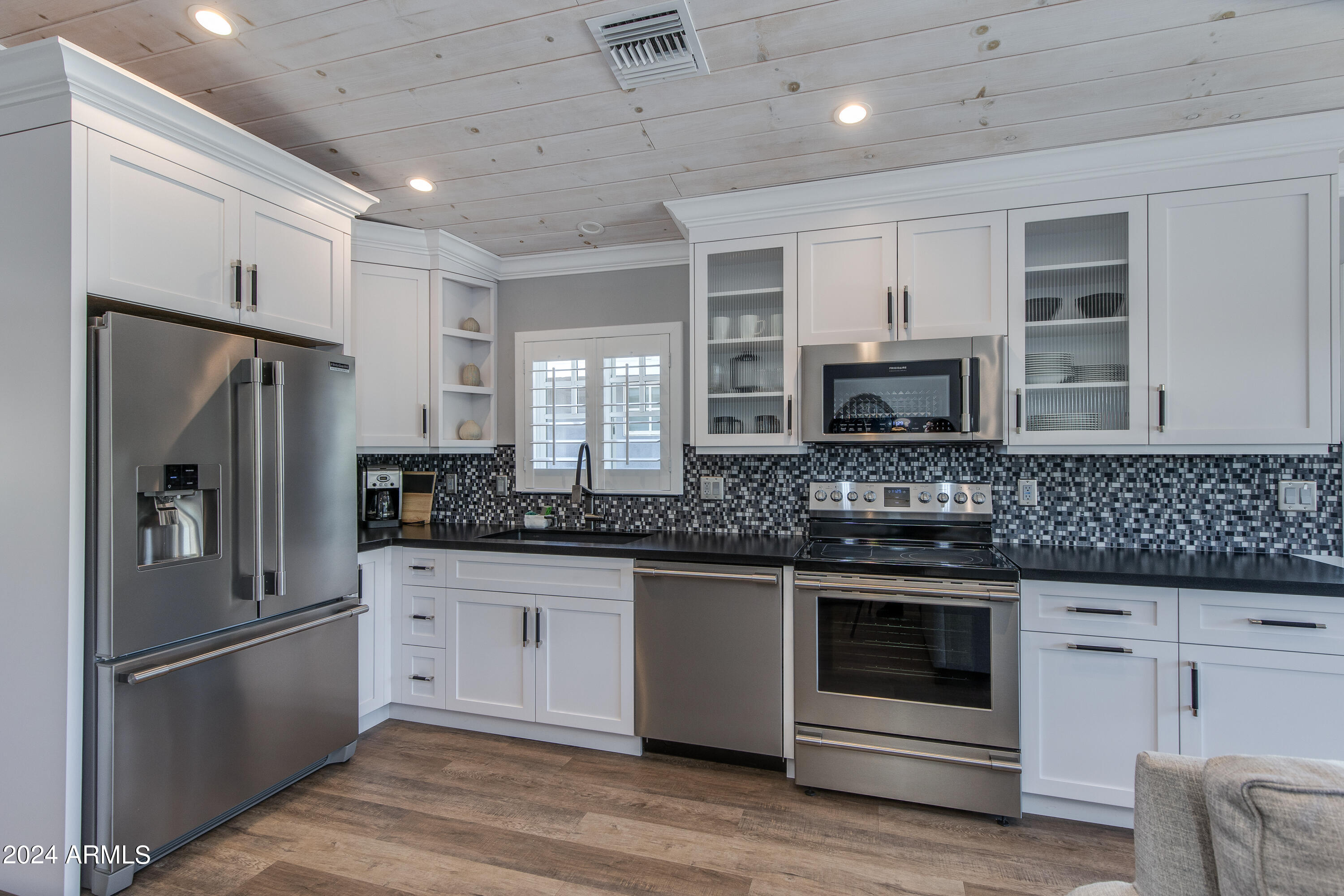 BEL AIRE ESTATES 3 - Residential