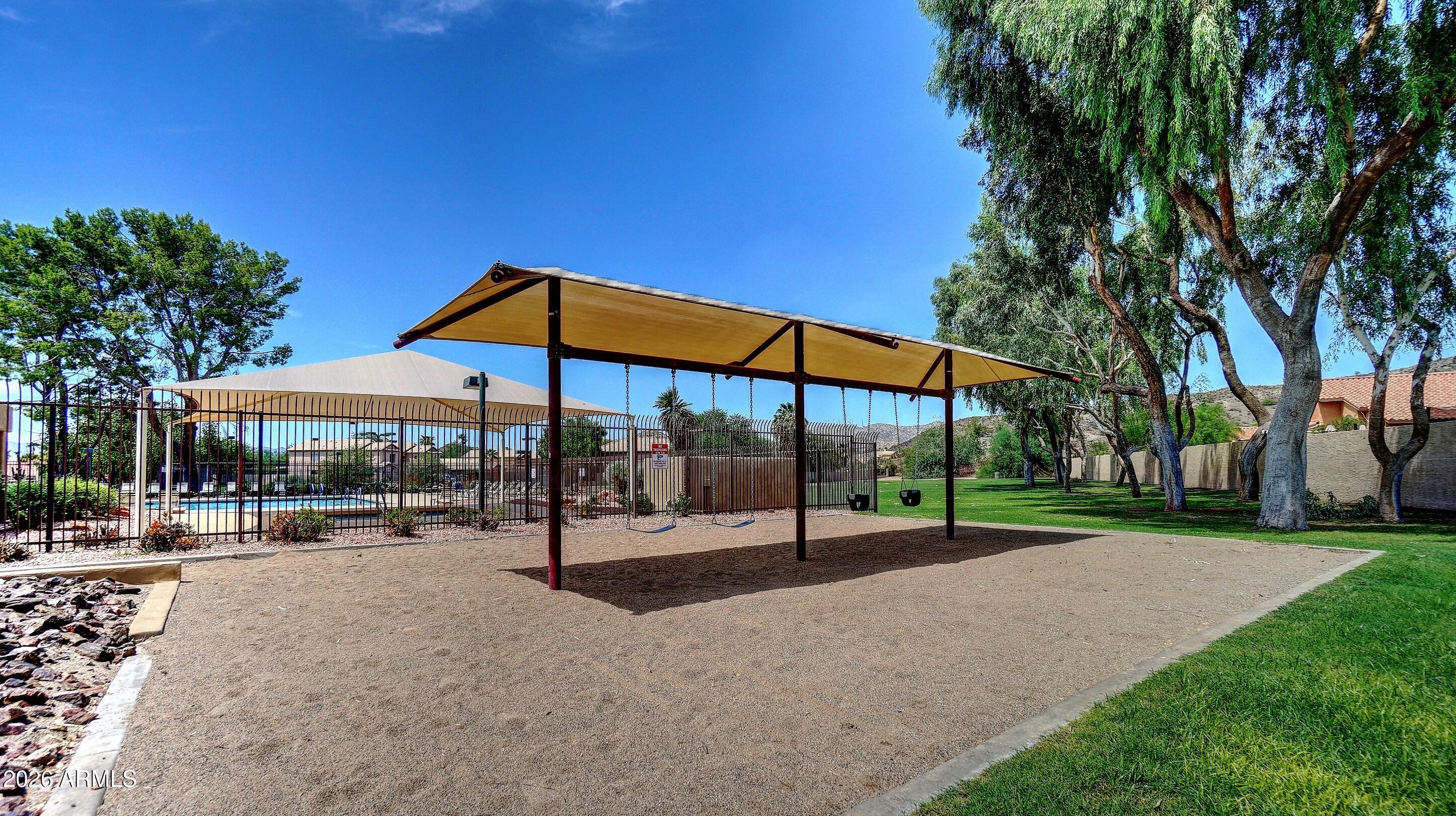 HIGHLANDS AT MOUNTAIN PARK RANCH - Residential