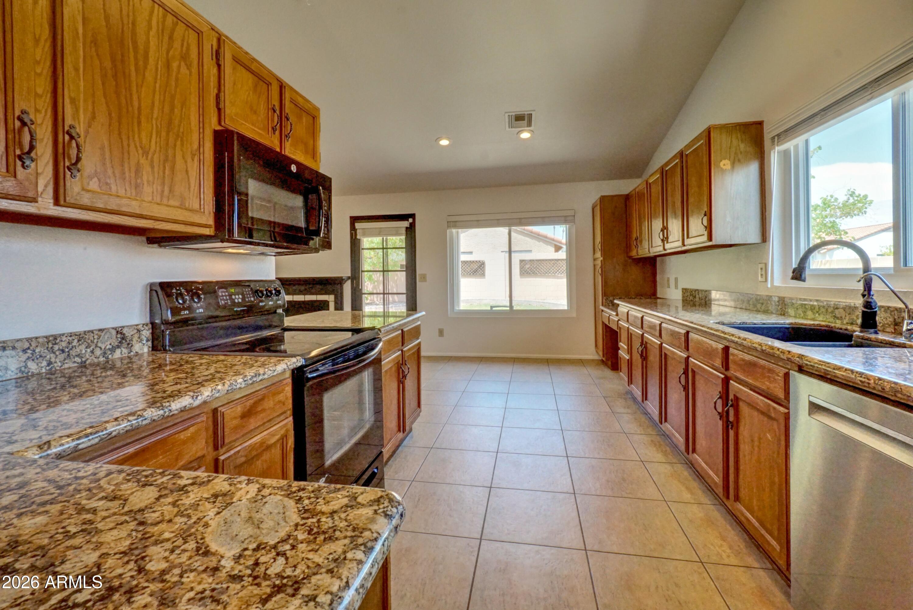 HIGHLANDS AT MOUNTAIN PARK RANCH - Residential