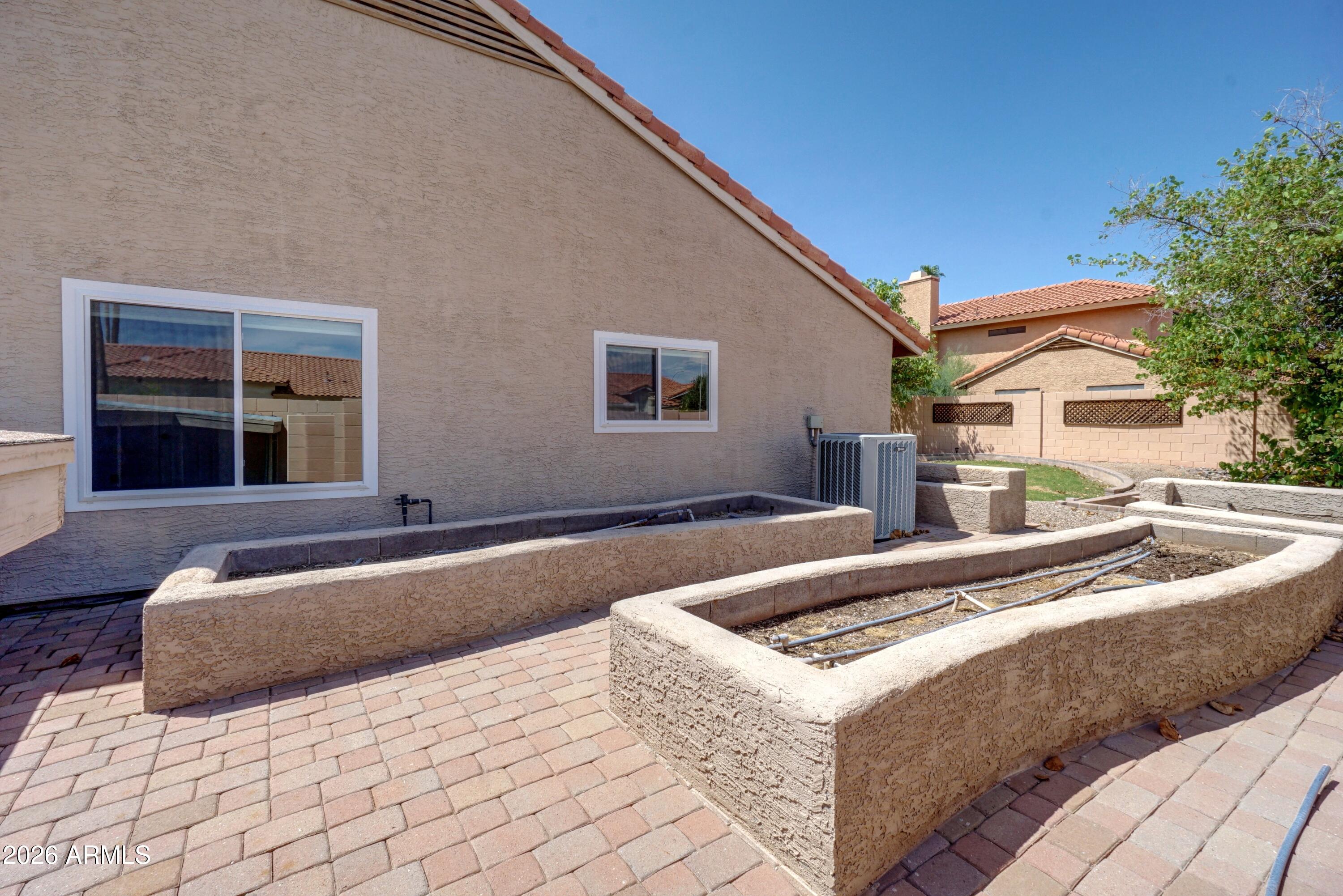 HIGHLANDS AT MOUNTAIN PARK RANCH - Residential