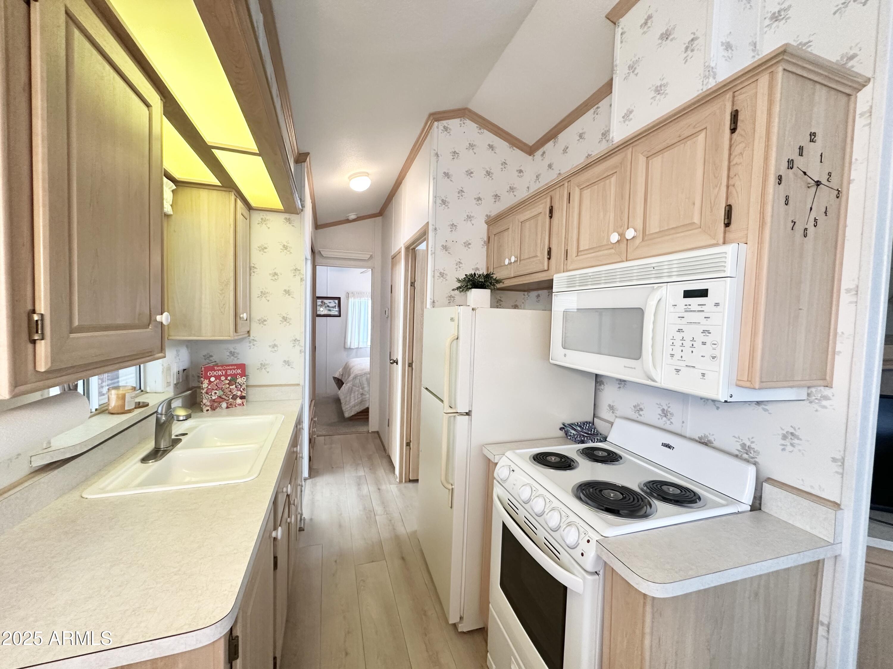 GOLDEN VISTA RV RESORT - Residential