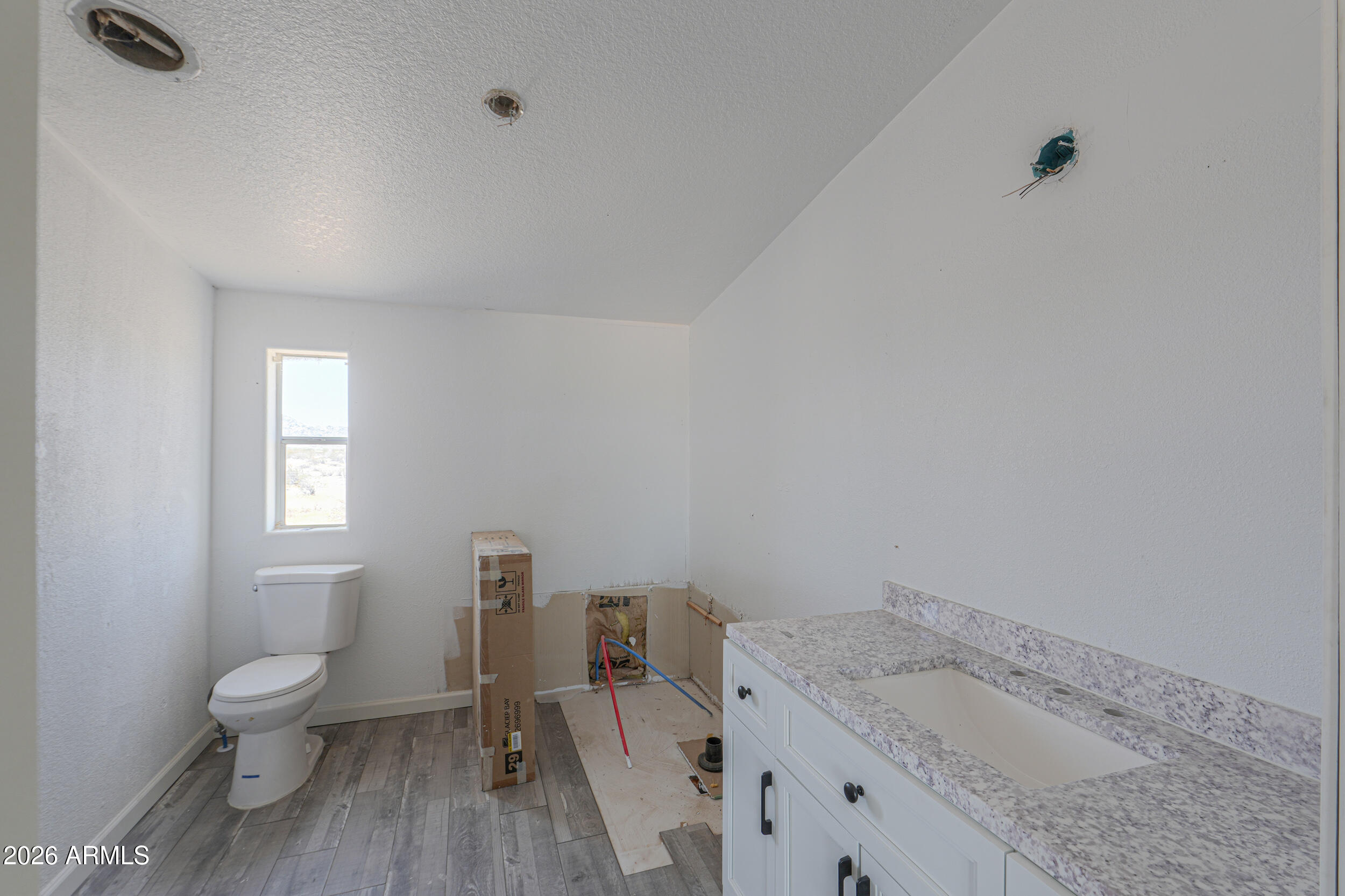 S33 T4S R2E - Residential