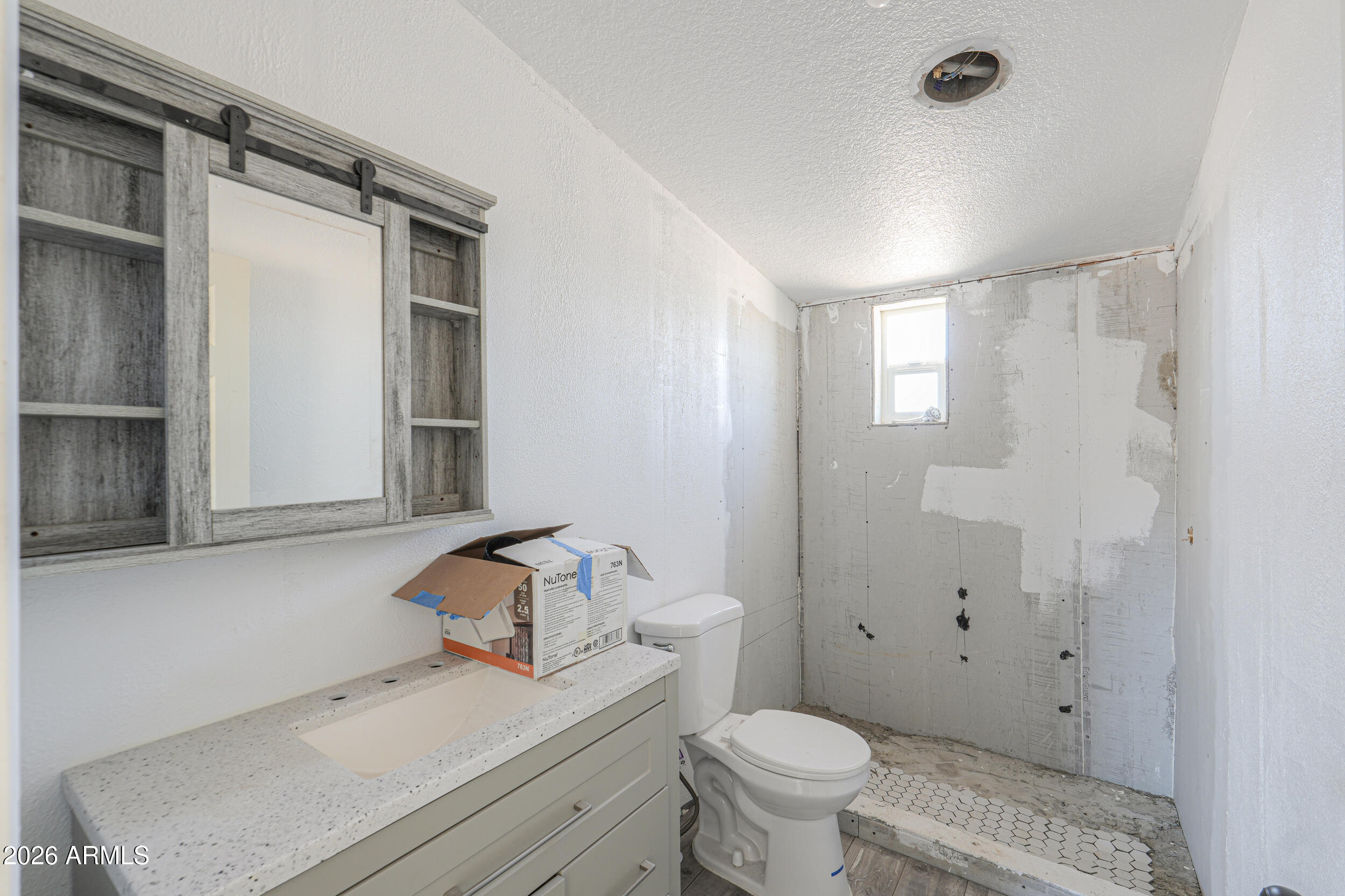 S33 T4S R2E - Residential