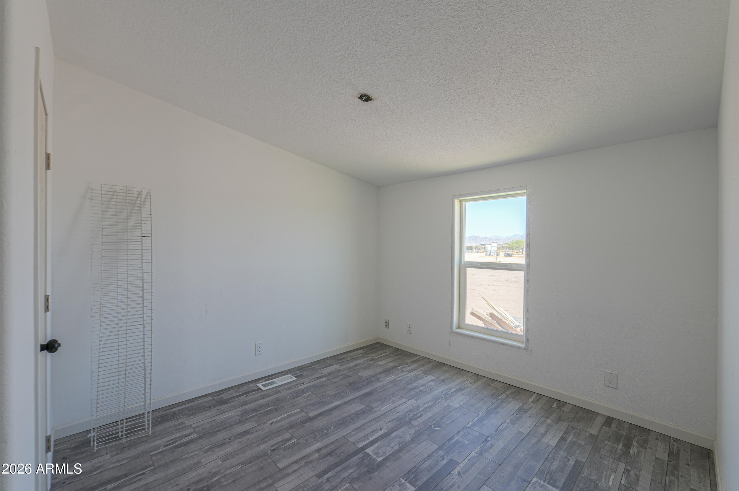 S33 T4S R2E - Residential
