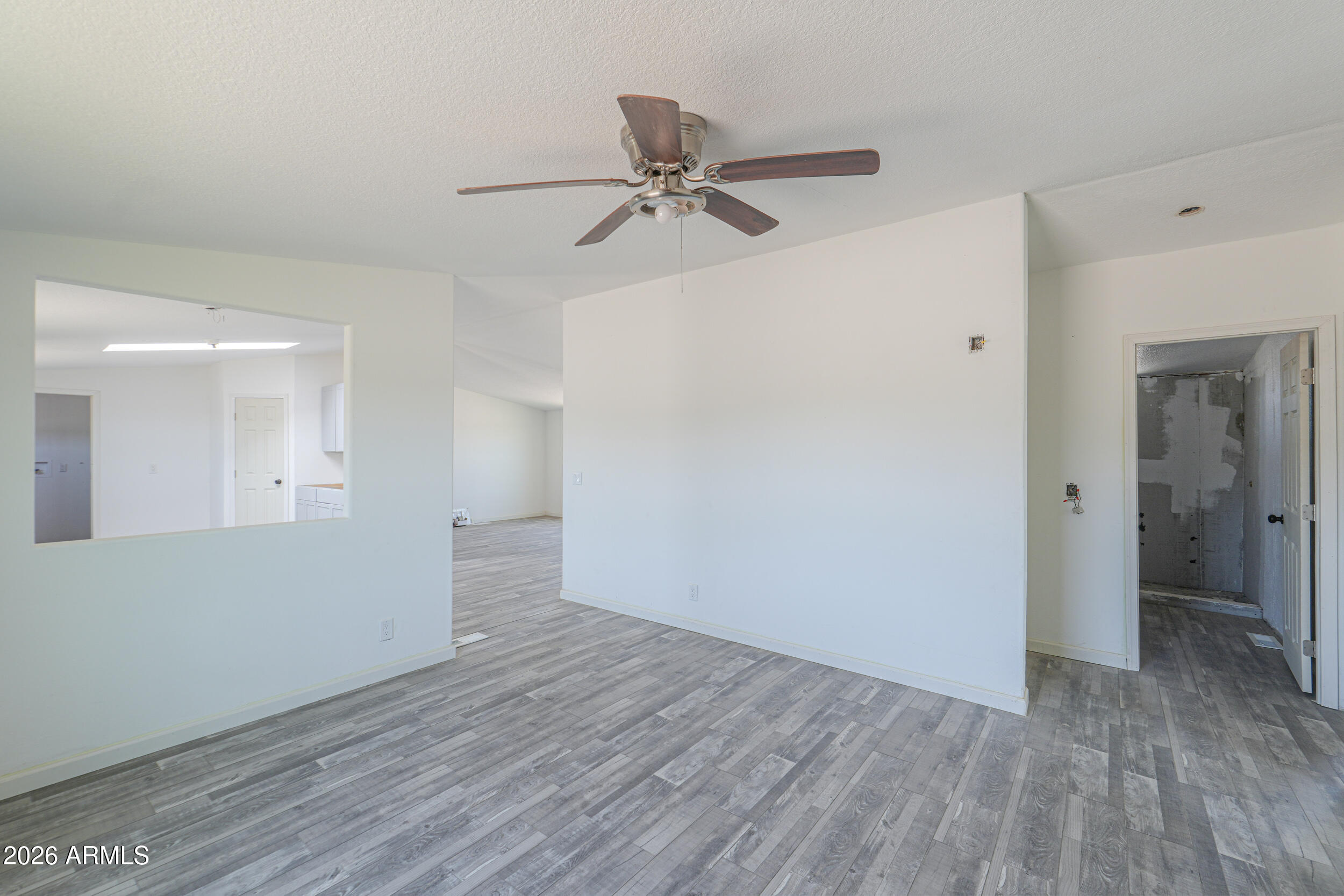 S33 T4S R2E - Residential