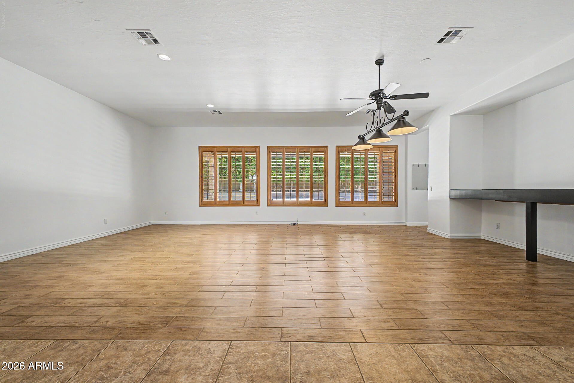 DREAMING SUMMIT UNIT 3A - Residential