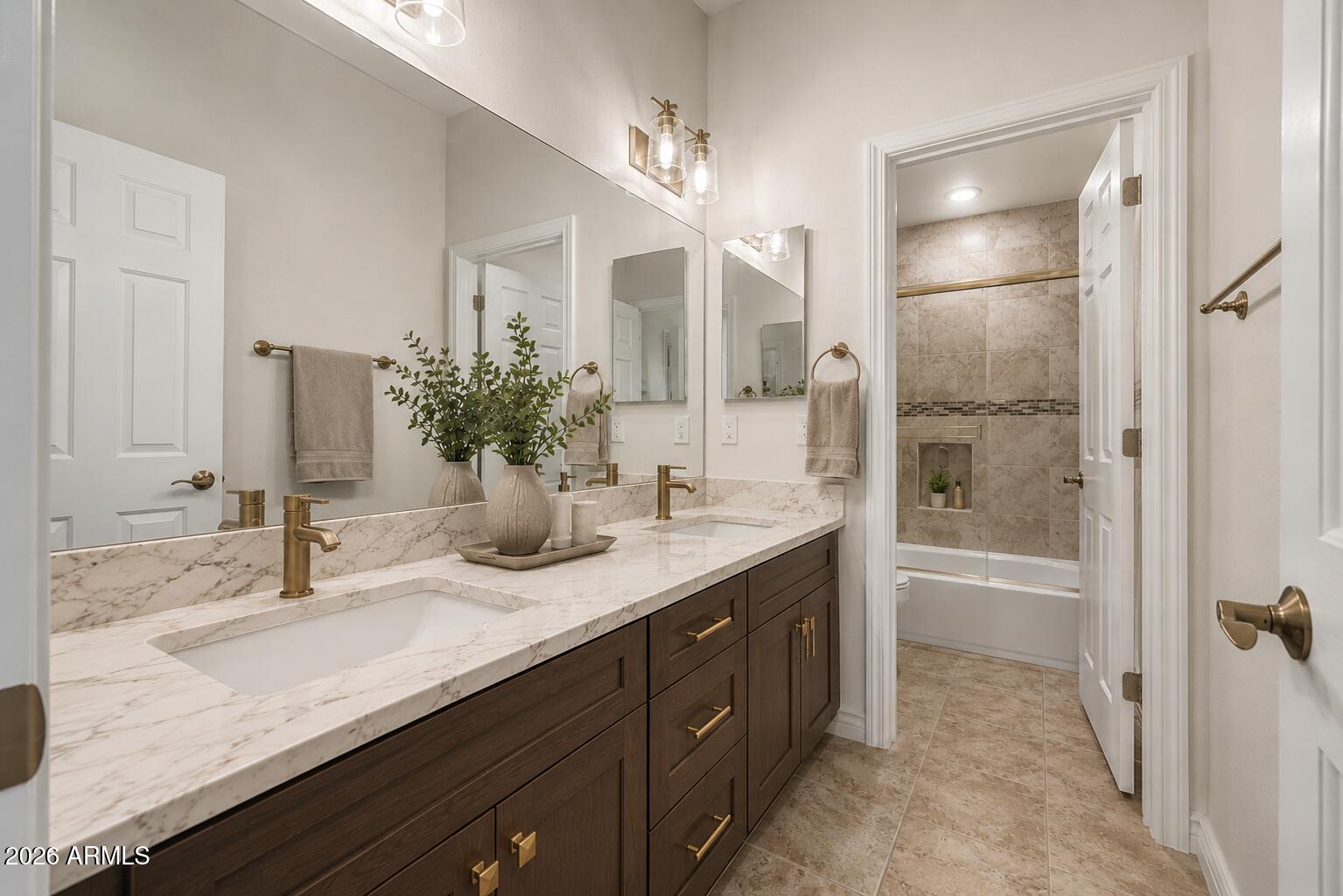 DREAMING SUMMIT UNIT 3A - Residential