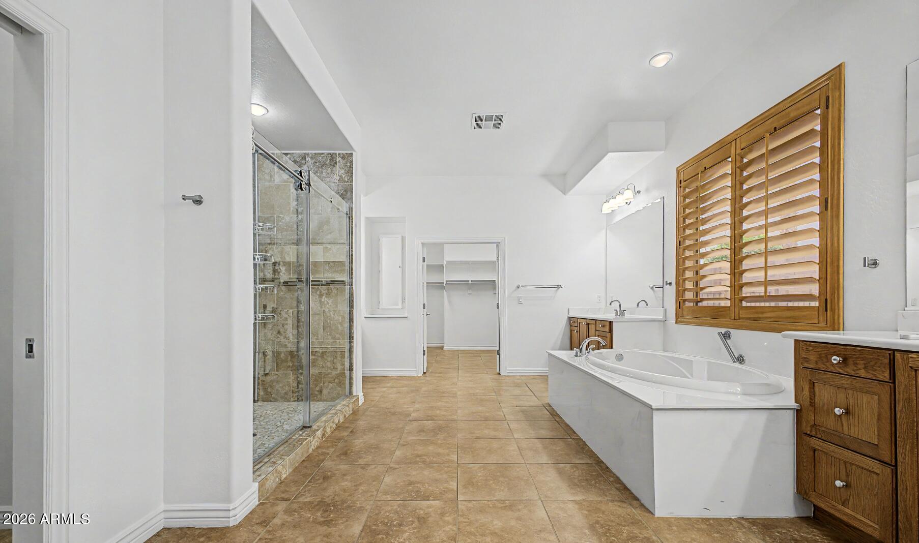 DREAMING SUMMIT UNIT 3A - Residential