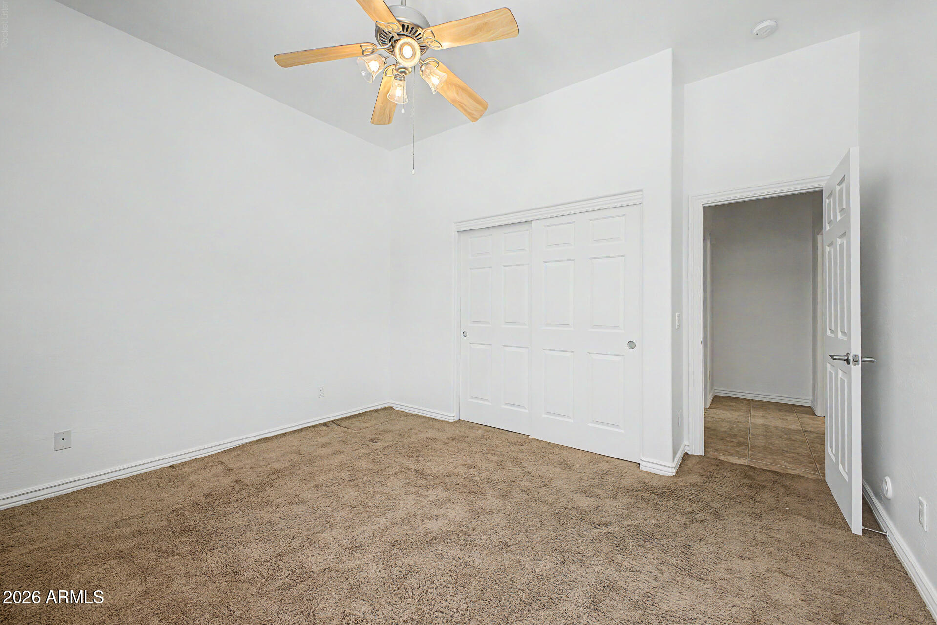 DREAMING SUMMIT UNIT 3A - Residential