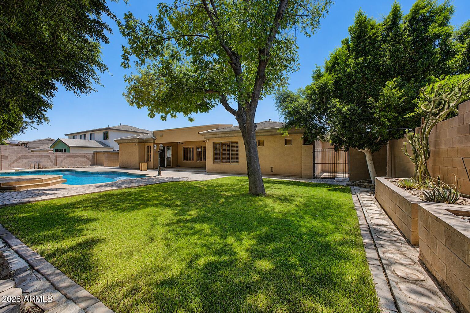 DREAMING SUMMIT UNIT 3A - Residential