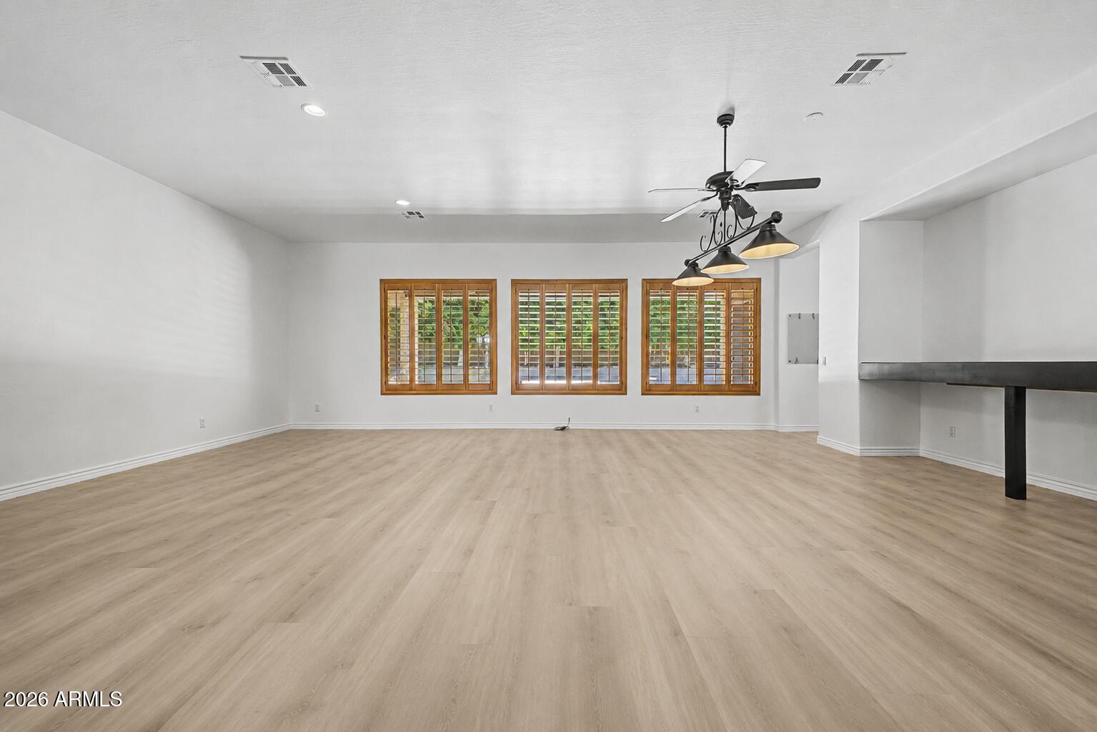 DREAMING SUMMIT UNIT 3A - Residential
