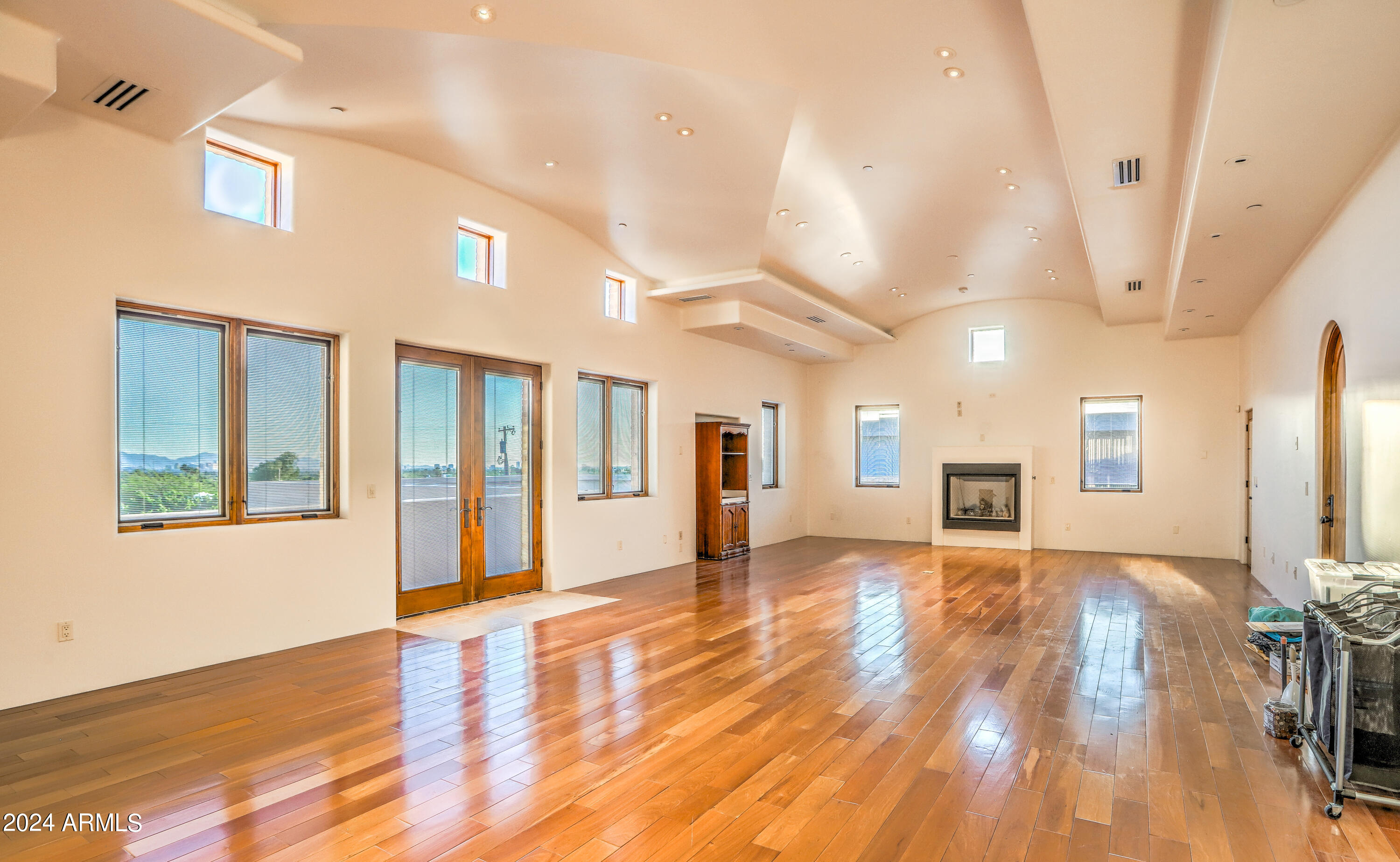CAMELBACK MOUNTAIN ESTATES PLAT 1 - Residential
