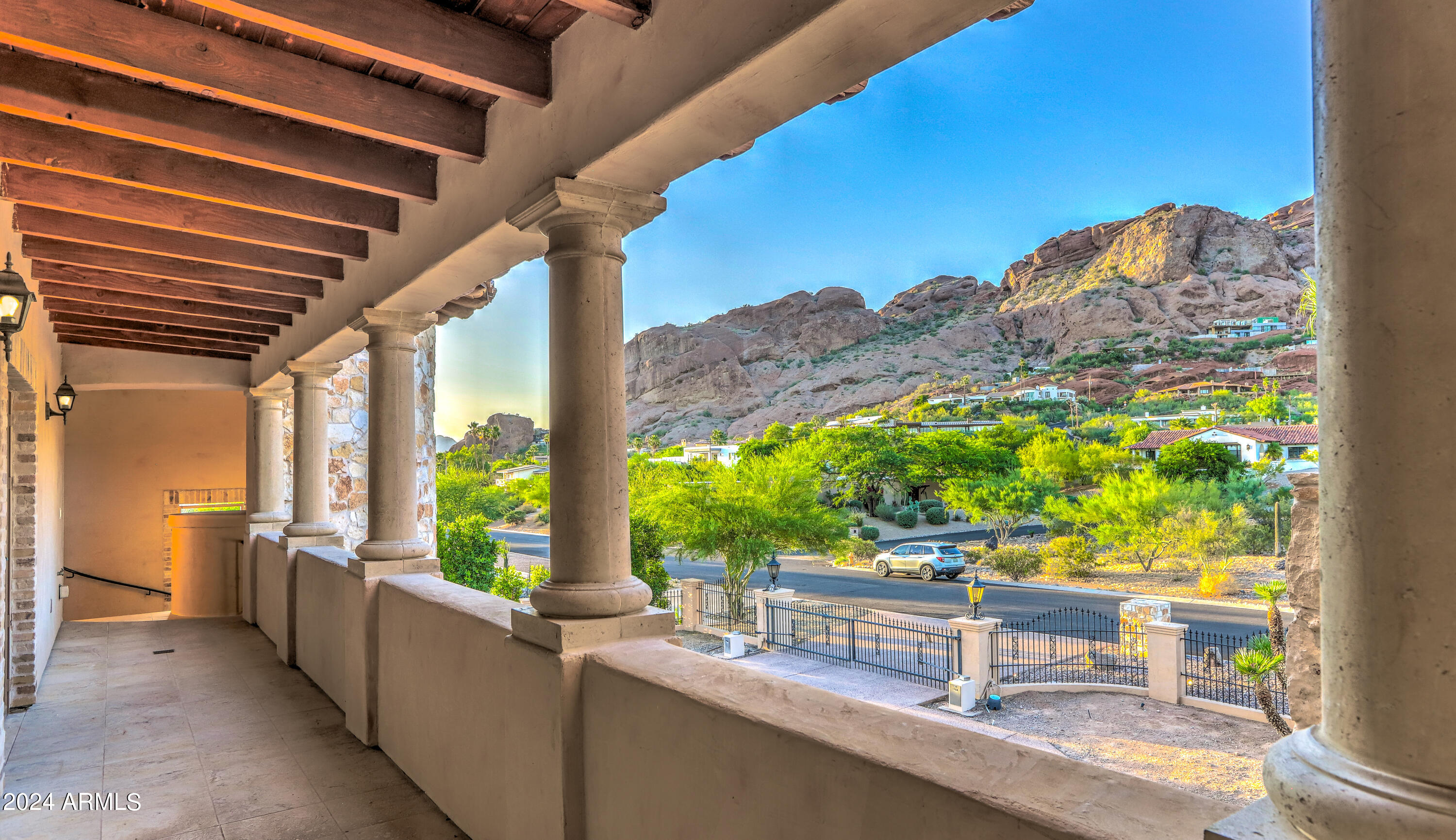 CAMELBACK MOUNTAIN ESTATES PLAT 1 - Residential