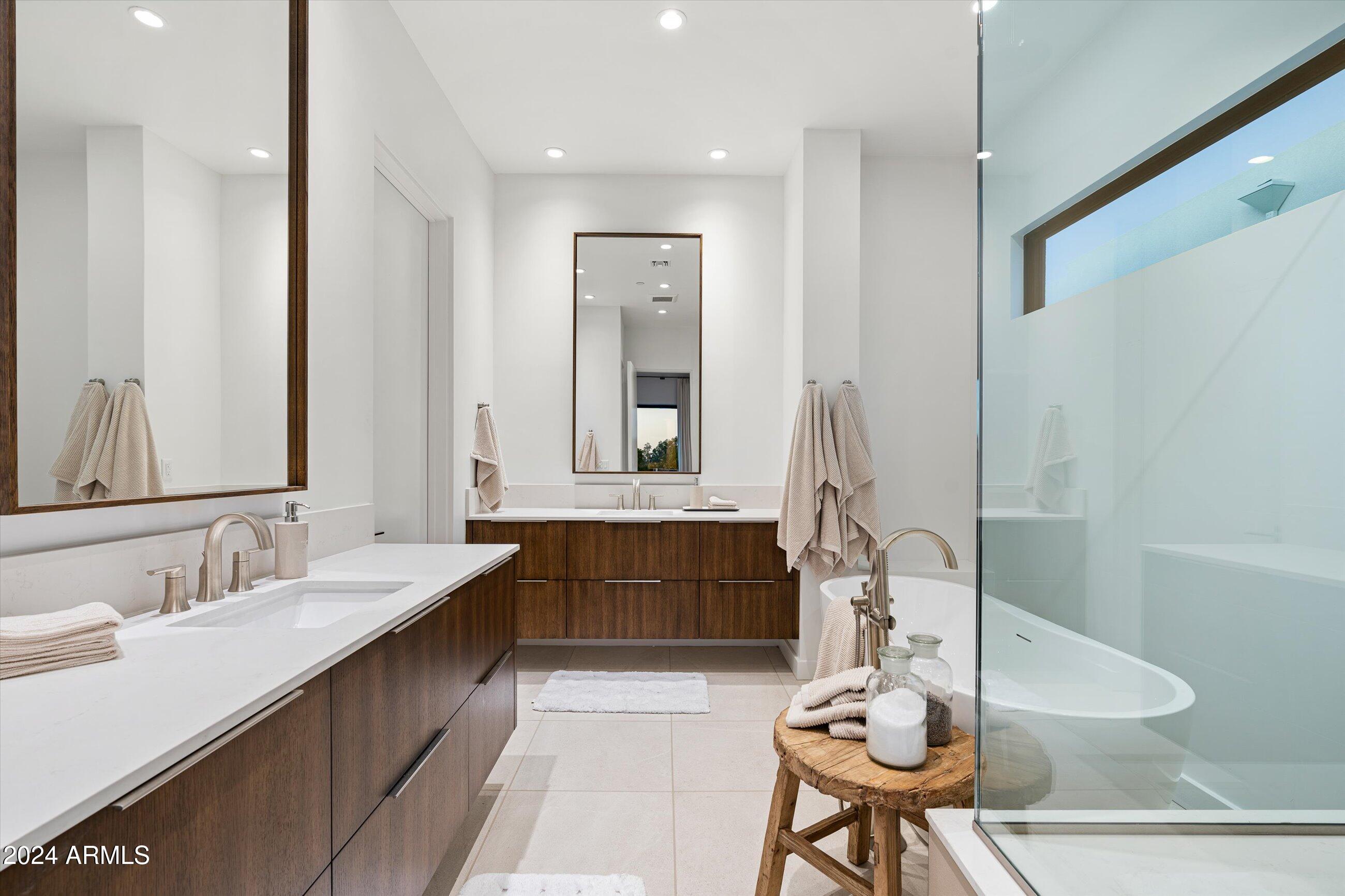 PHOENICIAN PARCEL F - Residential