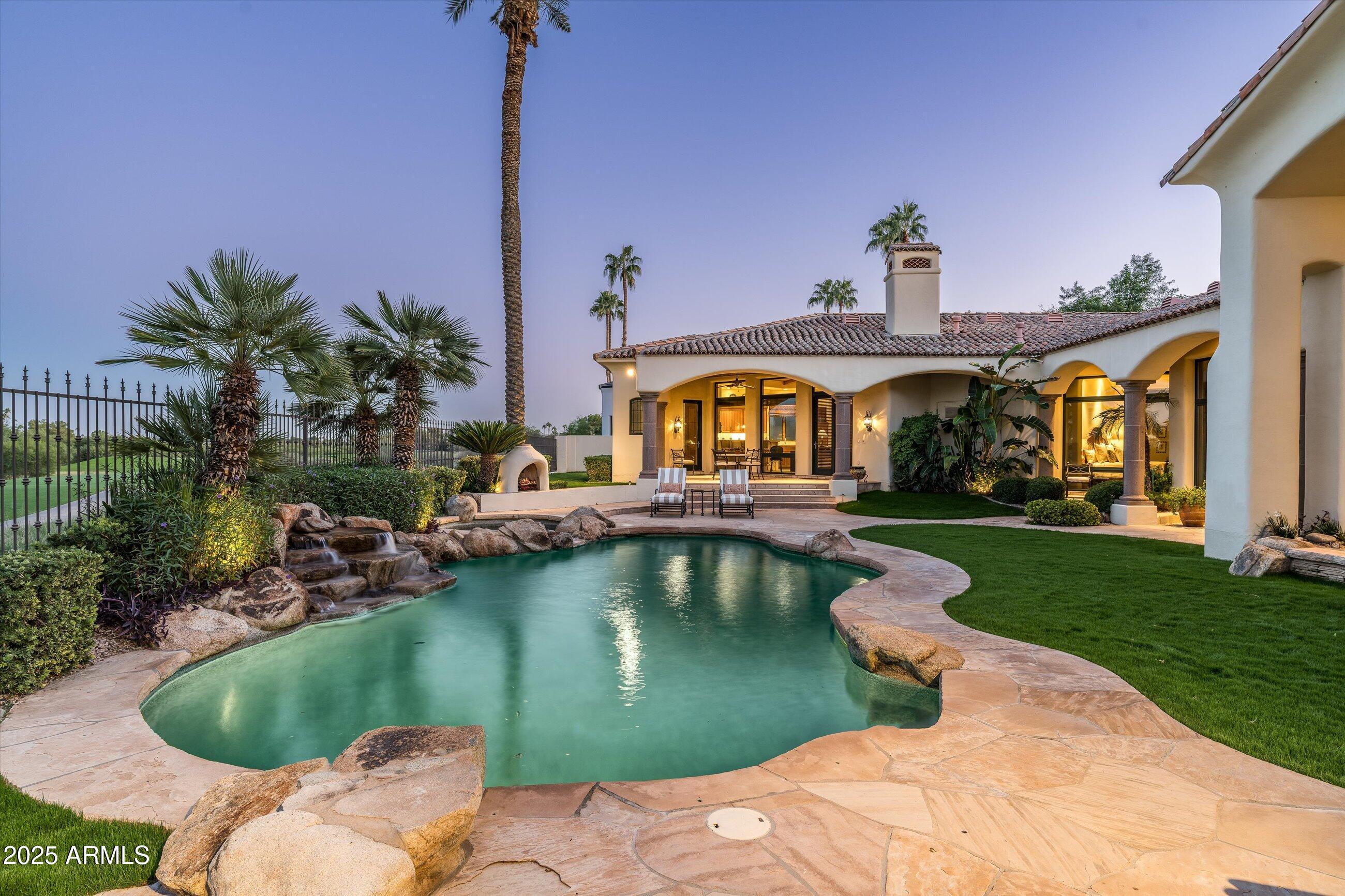 HIDDEN PARADISE - Residential