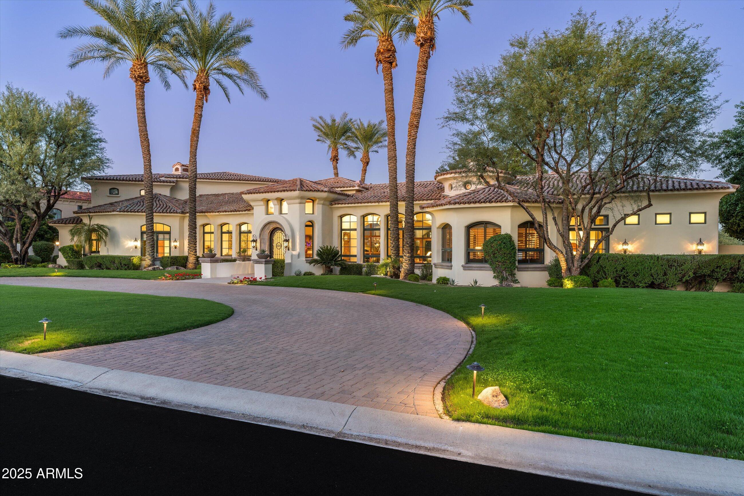HIDDEN PARADISE - Residential