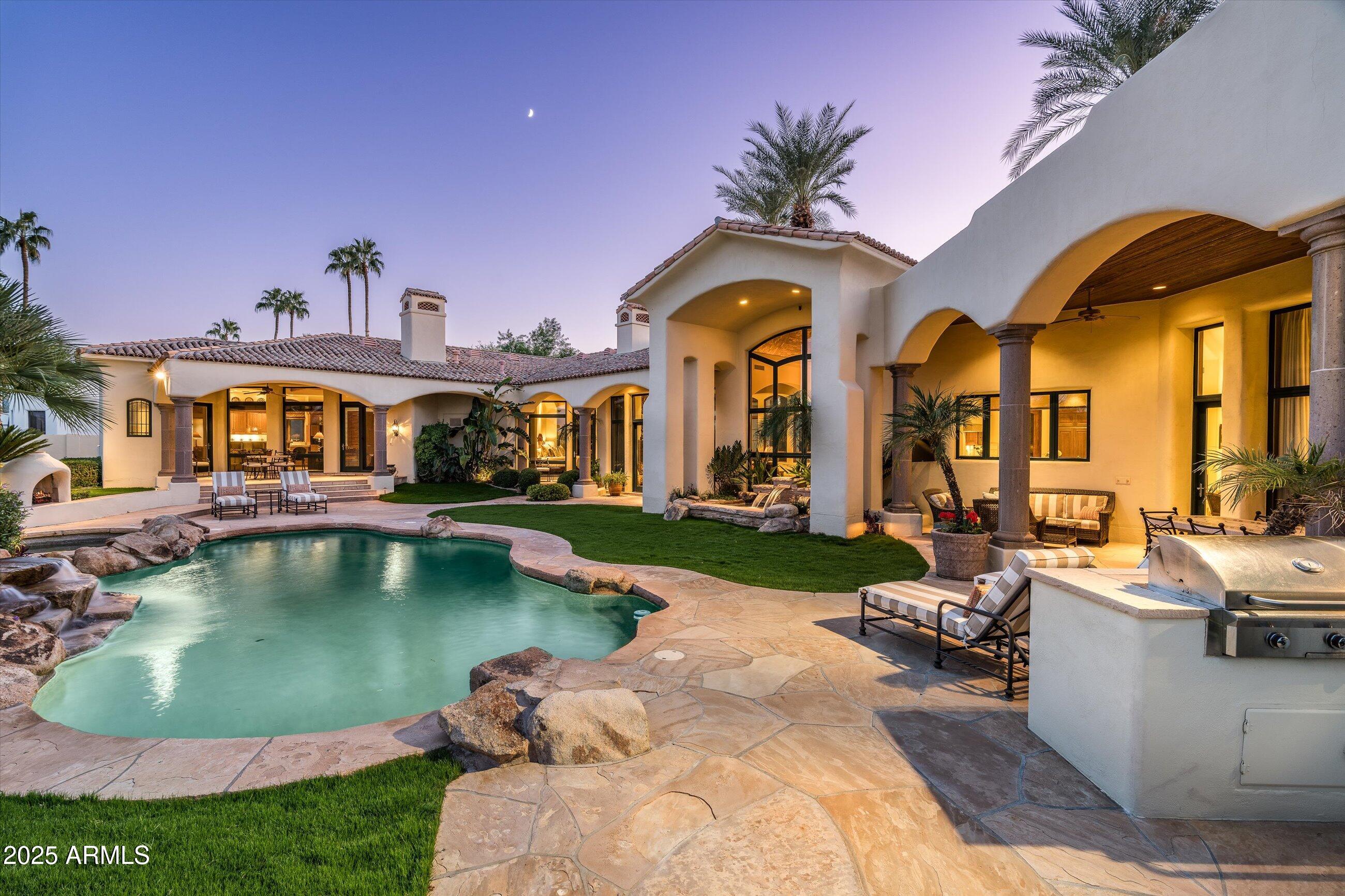 HIDDEN PARADISE - Residential