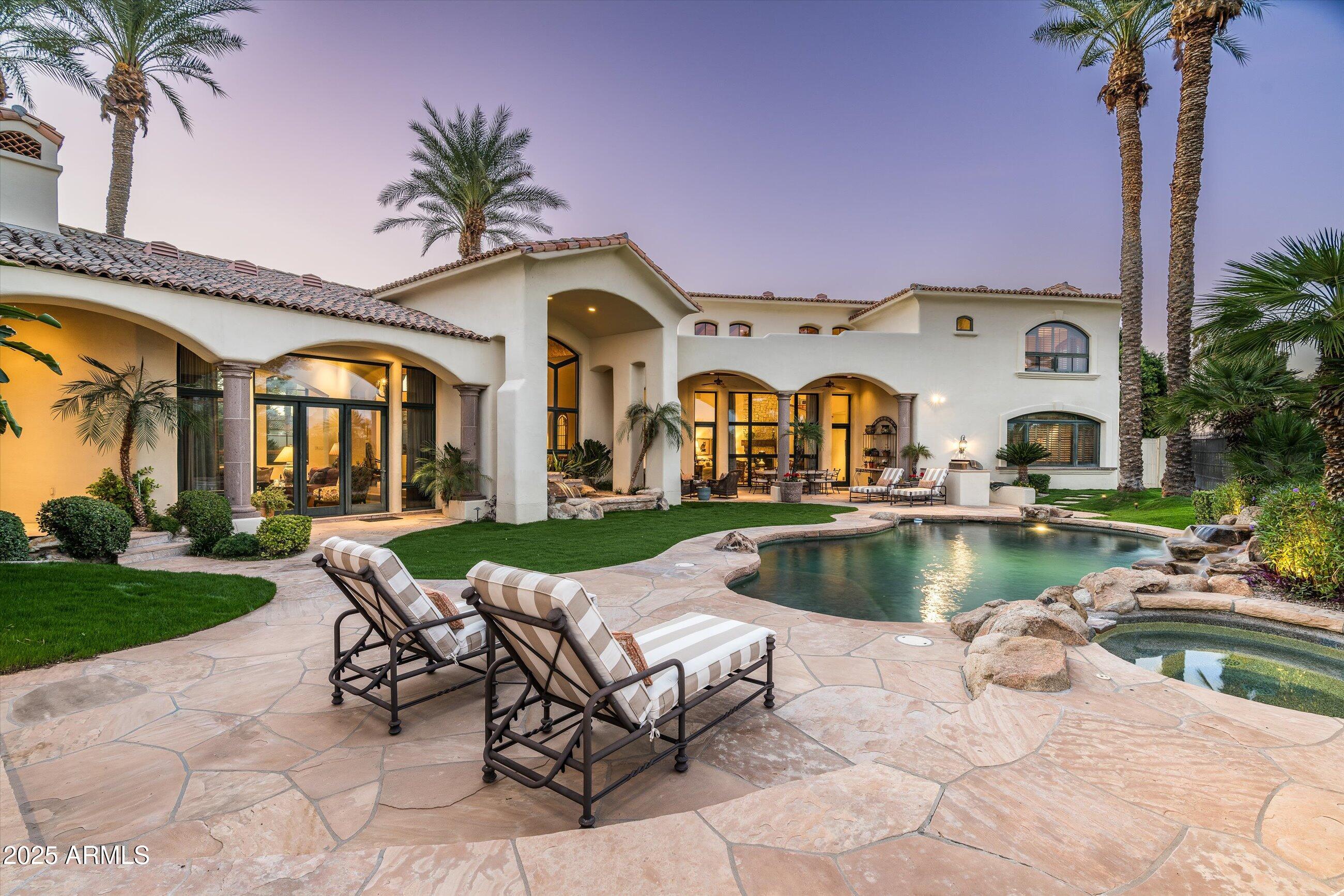 HIDDEN PARADISE - Residential