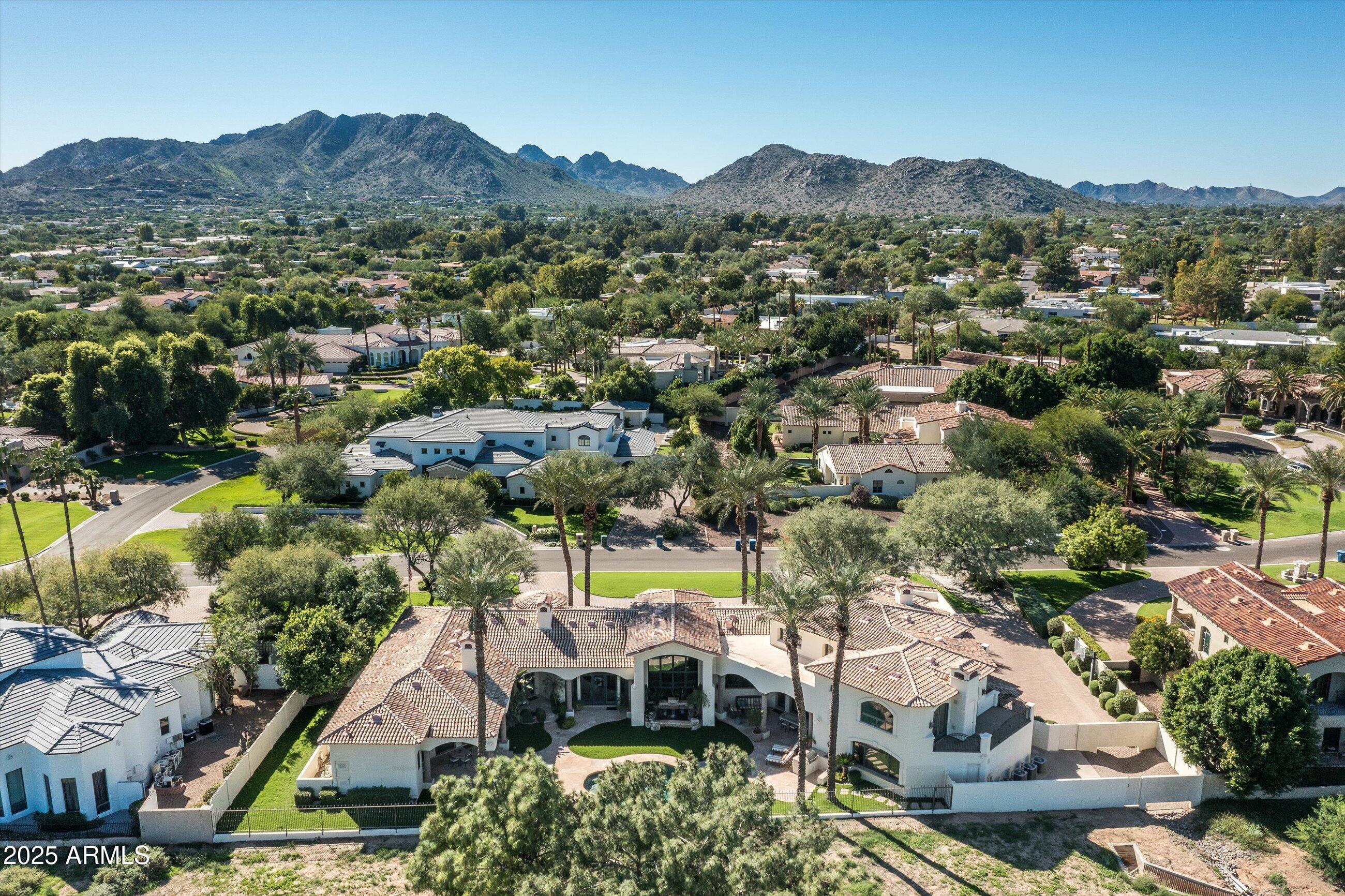 HIDDEN PARADISE - Residential